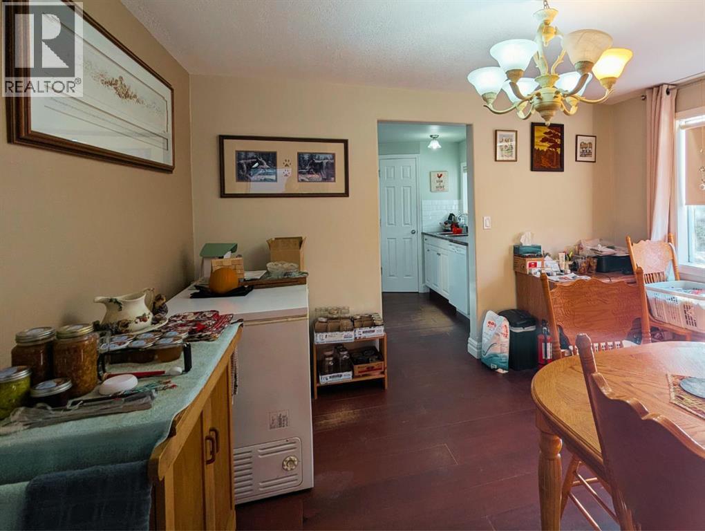 119 47 Avenue W, Claresholm, Alberta  T0L 0T0 - Photo 7 - A2277385