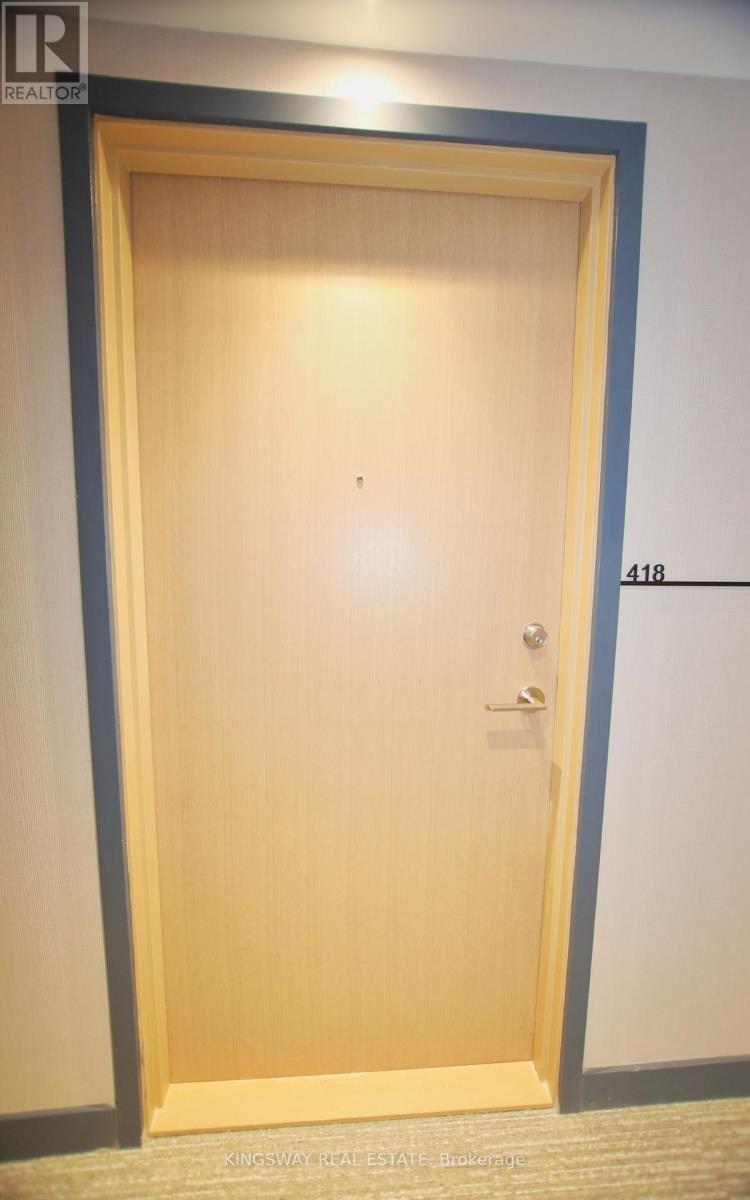 418 - 395 Square One Dr Drive, Mississauga, Ontario  L5B 0P6 - Photo 6 - W12768982