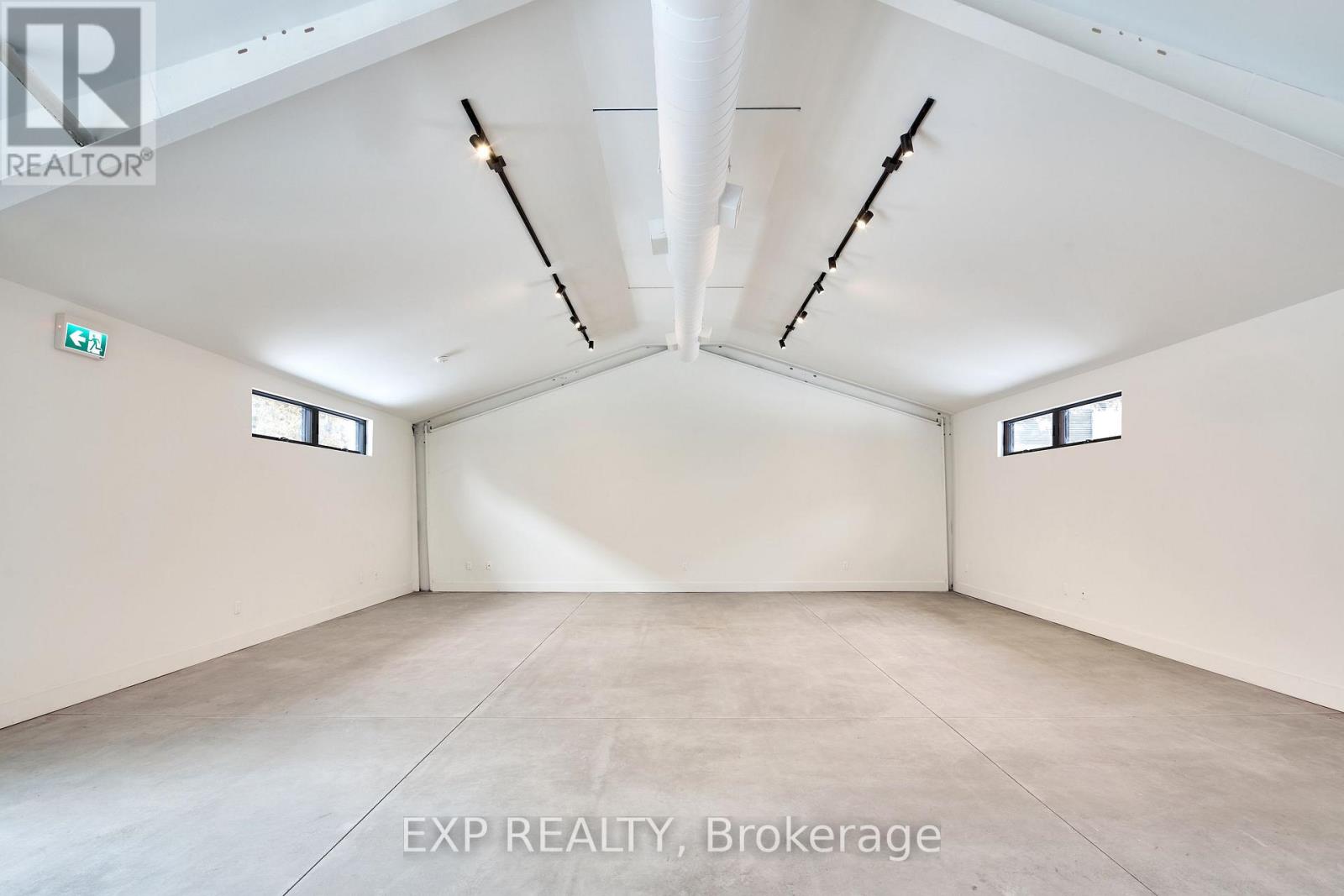 329 Catherine Street, Ottawa, Ontario  K1R 5T4 - Photo 3 - X12770750