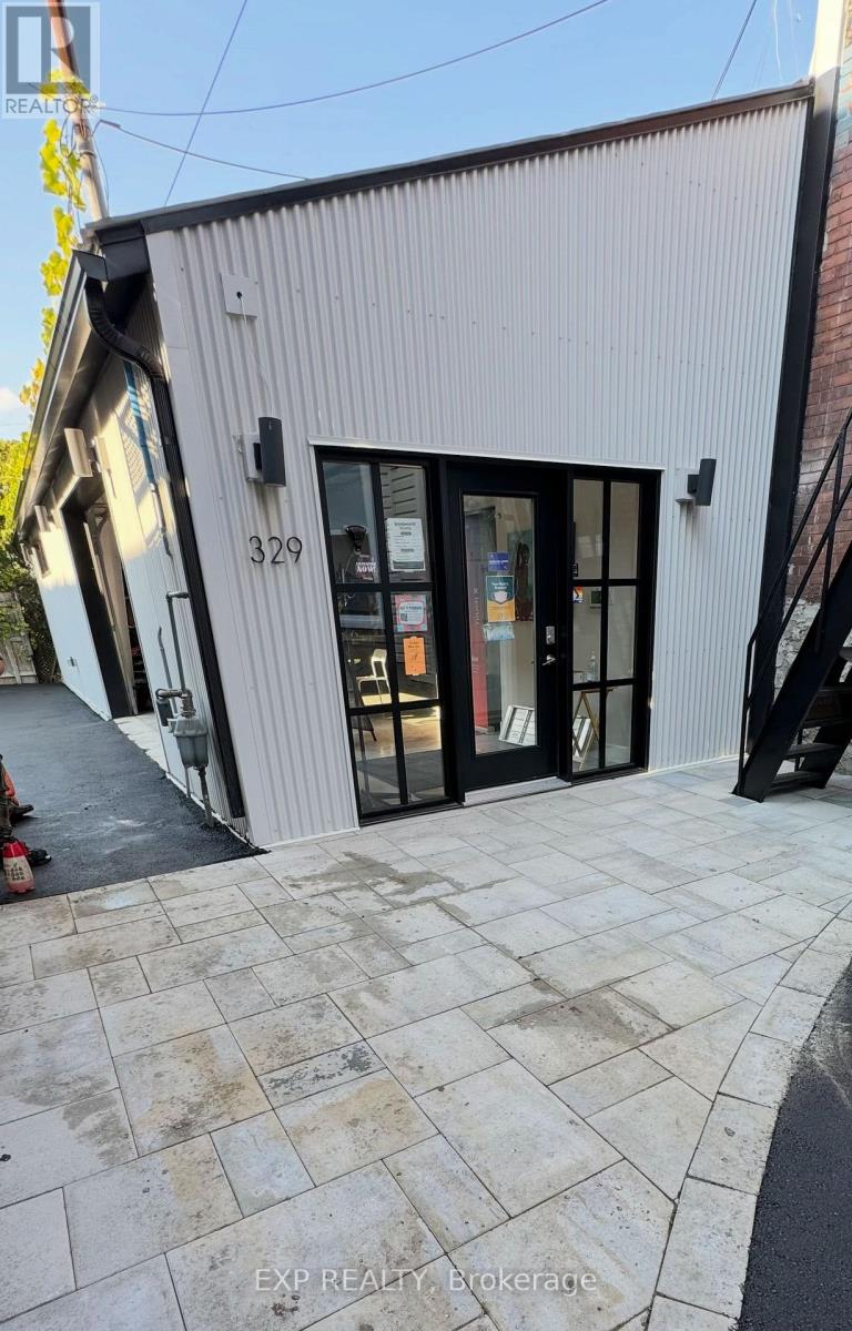 329 Catherine Street, Ottawa, Ontario  K1R 5T4 - Photo 2 - X12770750
