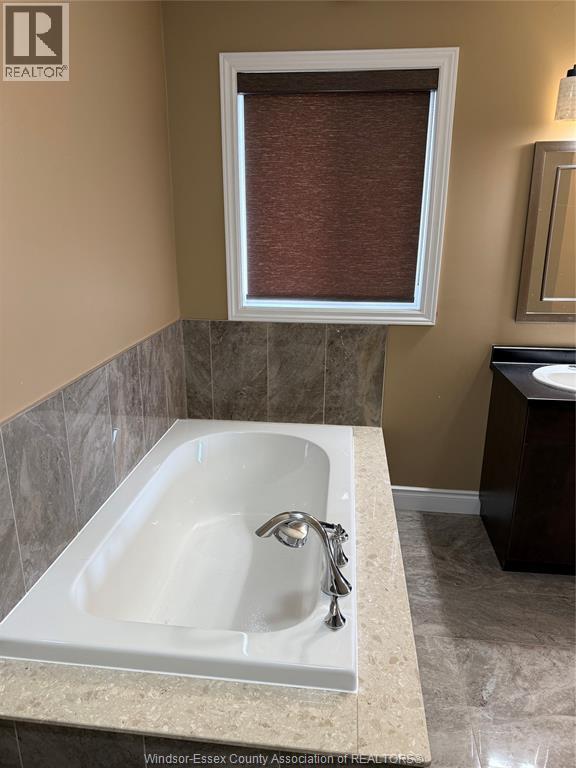 1378 Pascal, Lakeshore, Ontario  N0R 1A0 - Photo 10 - 26002820