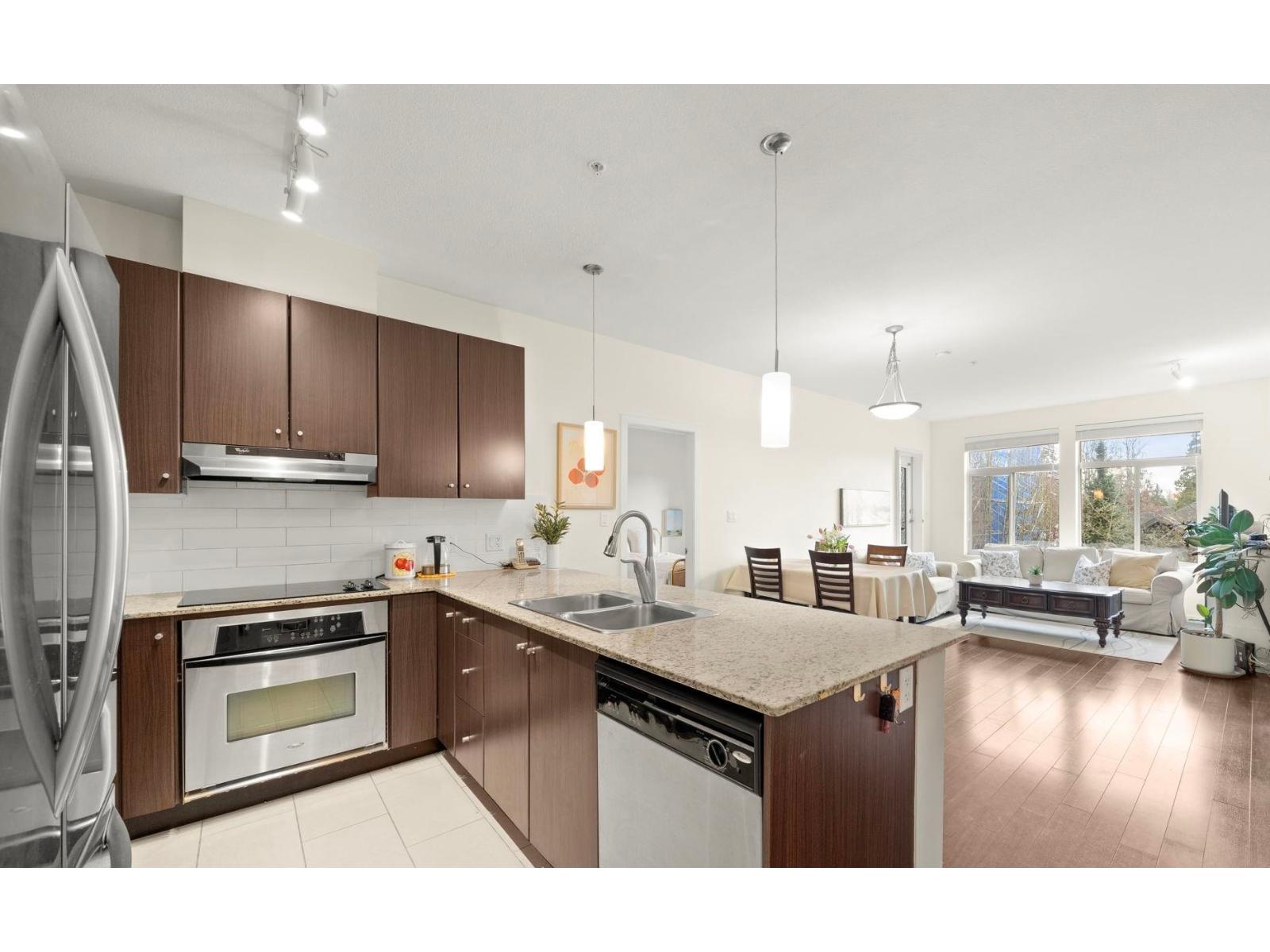 309 15388 101 Avenue, Surrey, British Columbia  V3R 4H1 - Photo 12 - R3088345