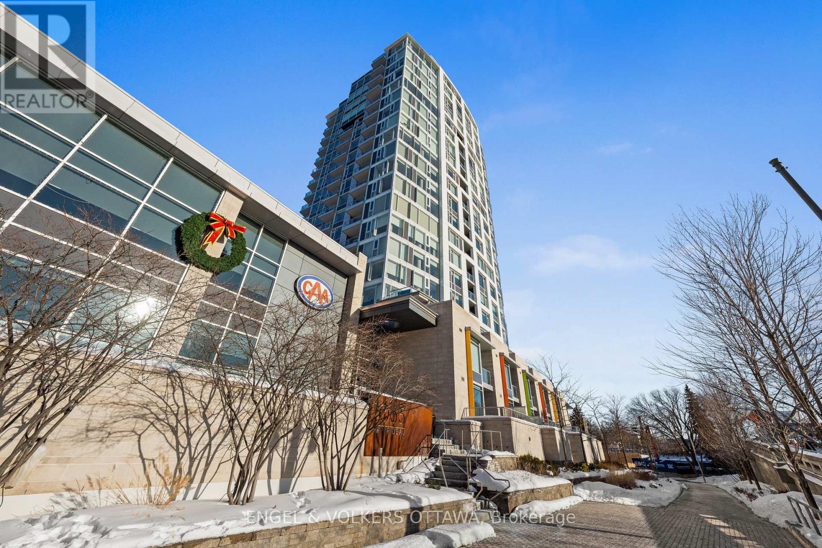 110 - 1035 Bank Street, Ottawa, Ontario  K1S 5K3 - Photo 2 - X12773982