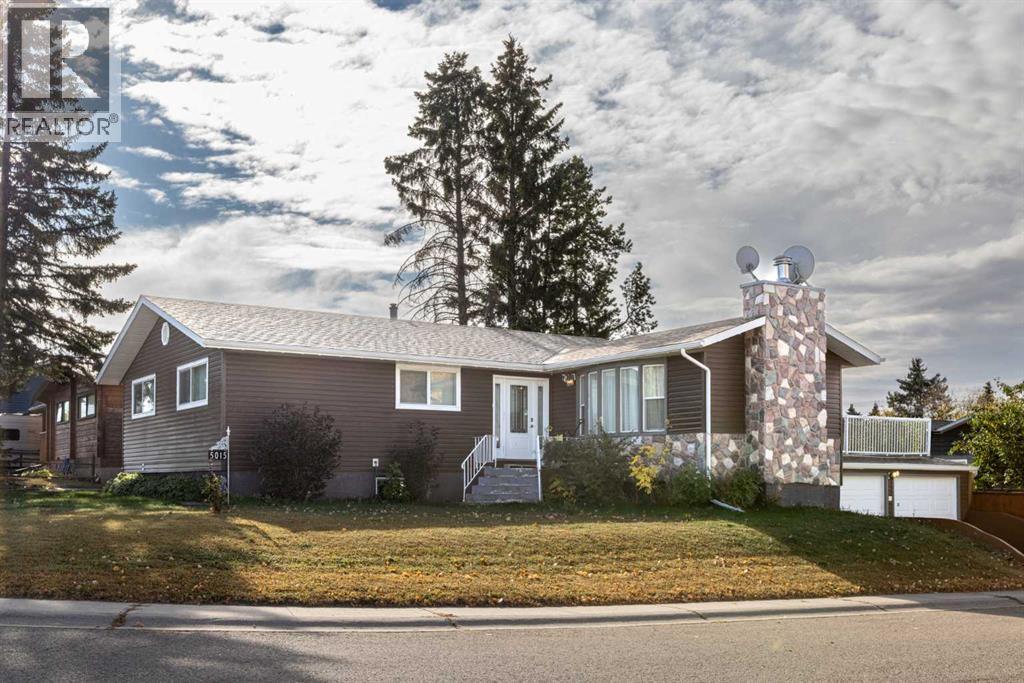 5015 35 Street, Innisfail, Alberta  T4G 1H5 - Photo 1 - A2262154