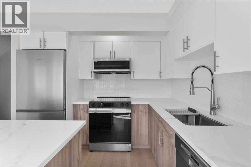 7 Prominence View Sw, Calgary, Alberta  T3H 3M8 - Photo 3 - A2280255