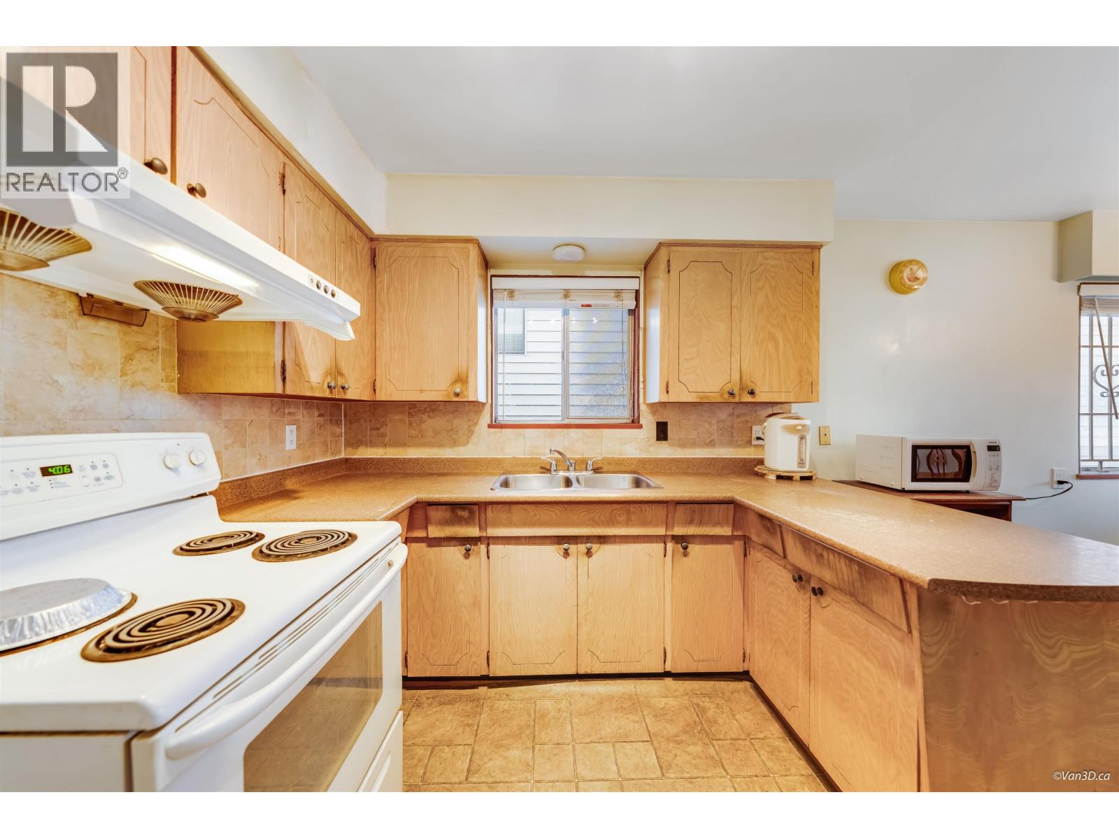 851 E 50th Avenue, Vancouver, British Columbia  V5X 1B6 - Photo 6 - R3088061