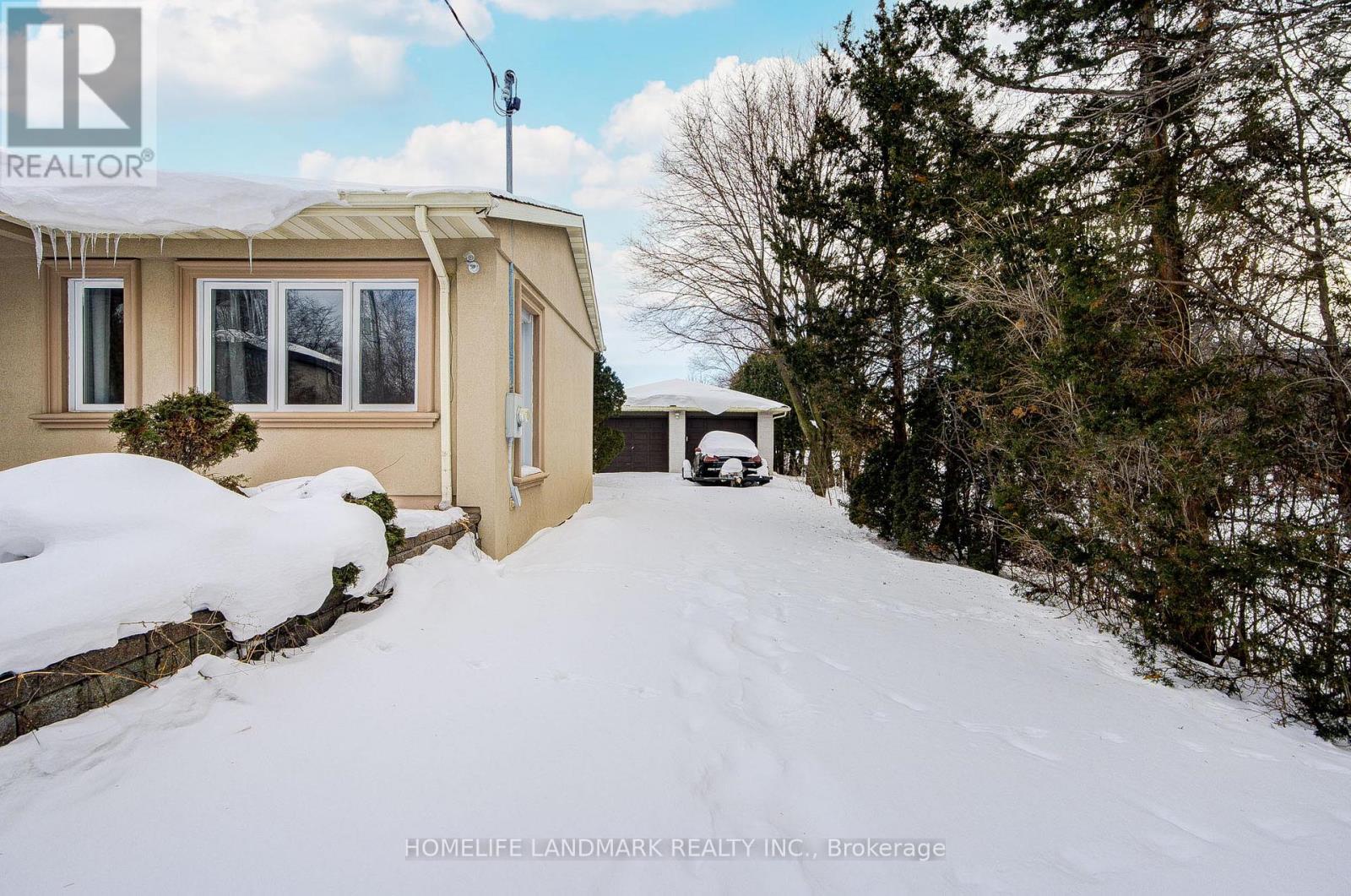 9 Shasta Drive, Vaughan, Ontario  L4J 1Z6 - Photo 3 - N12774000