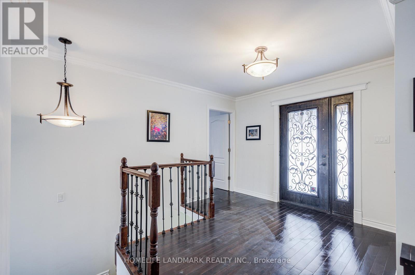 9 Shasta Drive, Vaughan, Ontario  L4J 1Z6 - Photo 5 - N12774000