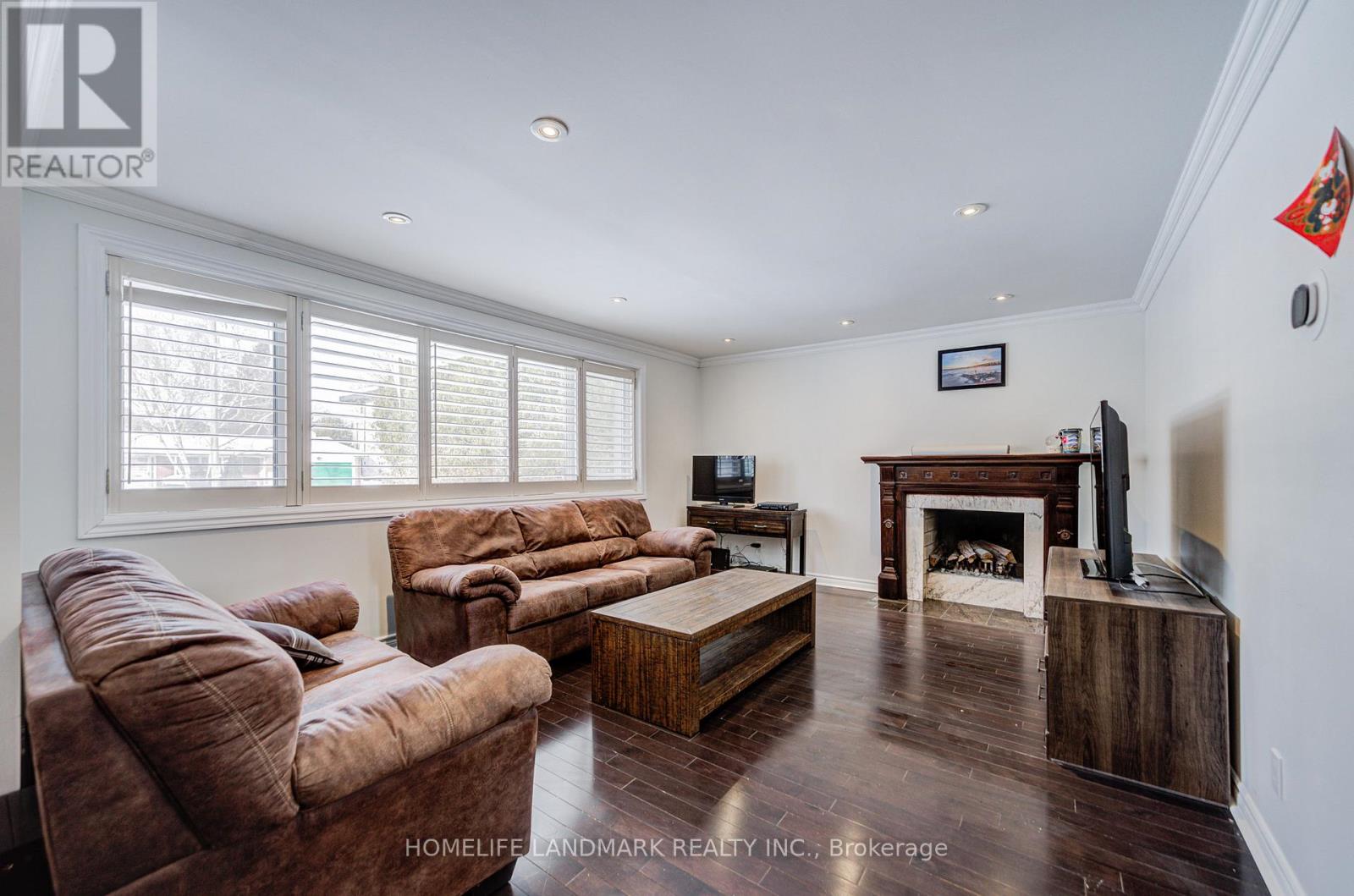 9 Shasta Drive, Vaughan, Ontario  L4J 1Z6 - Photo 8 - N12774000