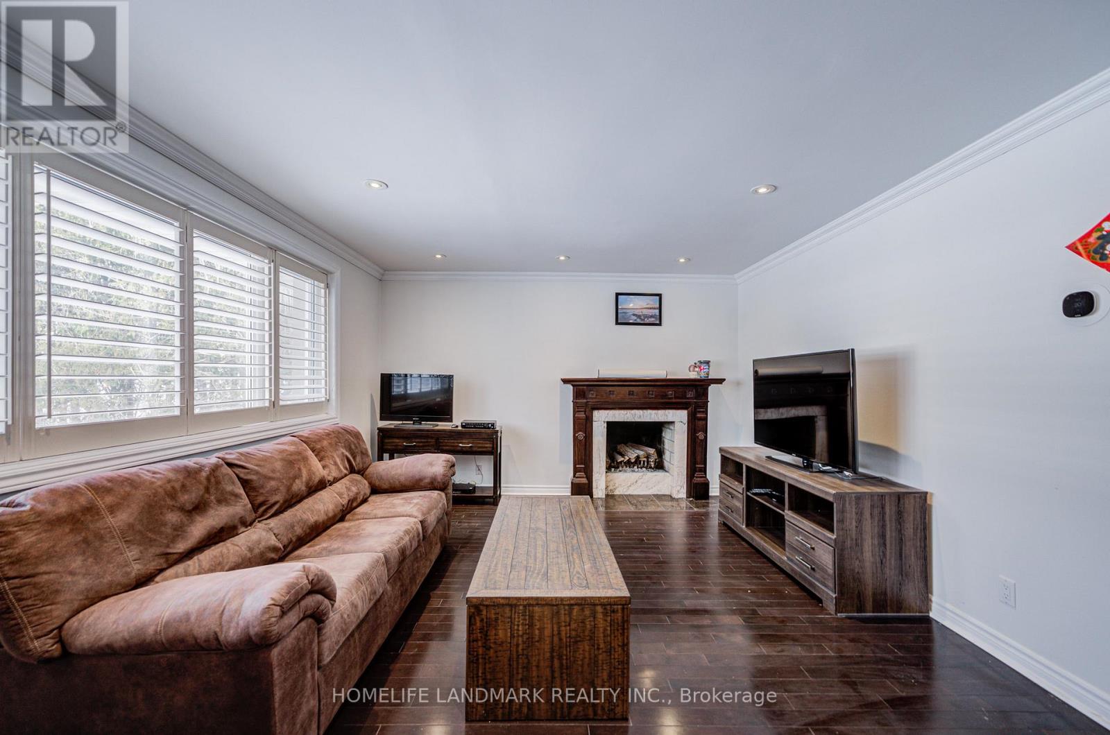 9 Shasta Drive, Vaughan, Ontario  L4J 1Z6 - Photo 9 - N12774000