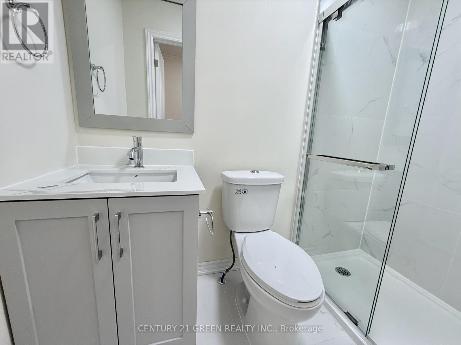 Upper - 40 Sanford Crescent, Brampton, Ontario  L6X 2C3 - Photo 13 - W12773986