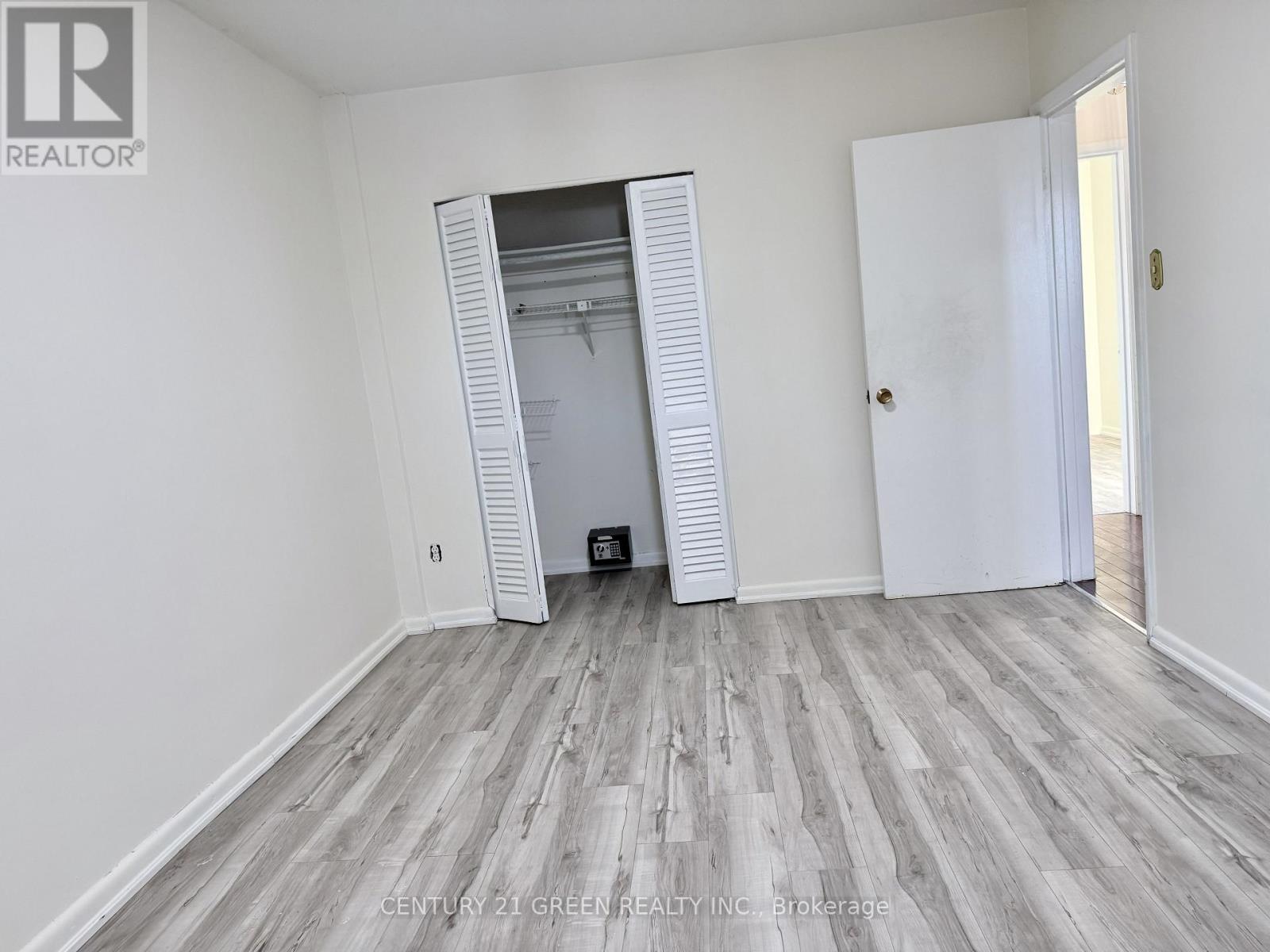 Upper - 40 Sanford Crescent, Brampton, Ontario  L6X 2C3 - Photo 22 - W12773986