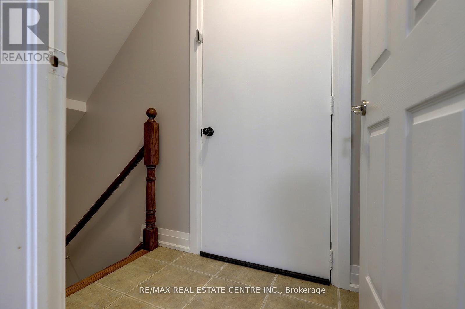 64 Meadowlark Drive, Halton Hills, Ontario  L7G 6N5 - Photo 24 - W12774002