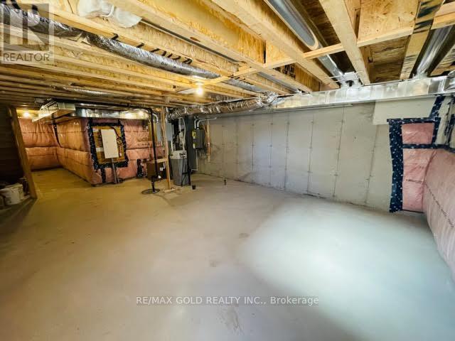 942 Robert Ferrie Drive, Kitchener, Ontario  N2R 1P2 - Photo 17 - X12773988