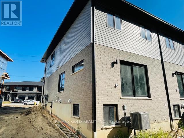 942 Robert Ferrie Drive, Kitchener, Ontario  N2R 1P2 - Photo 20 - X12773988