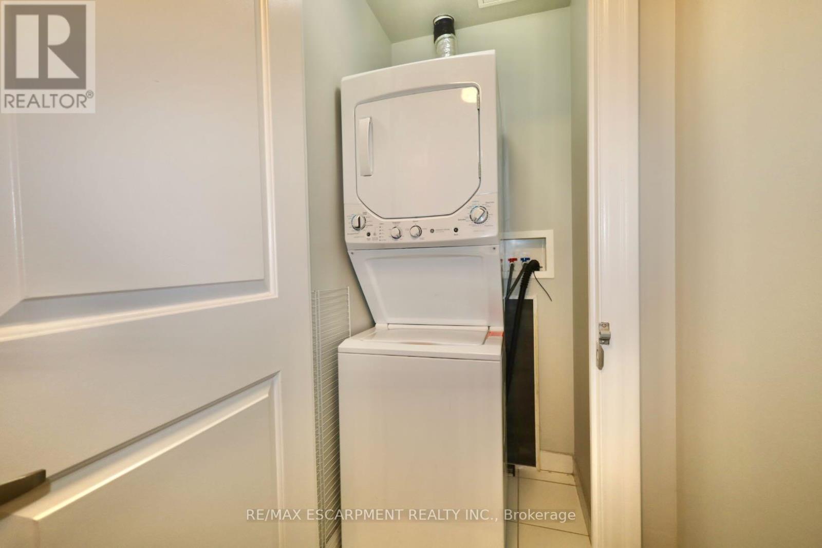 810 - 560 North Service Road, Grimsby, Ontario  L3M 0G1 - Photo 21 - X12773990