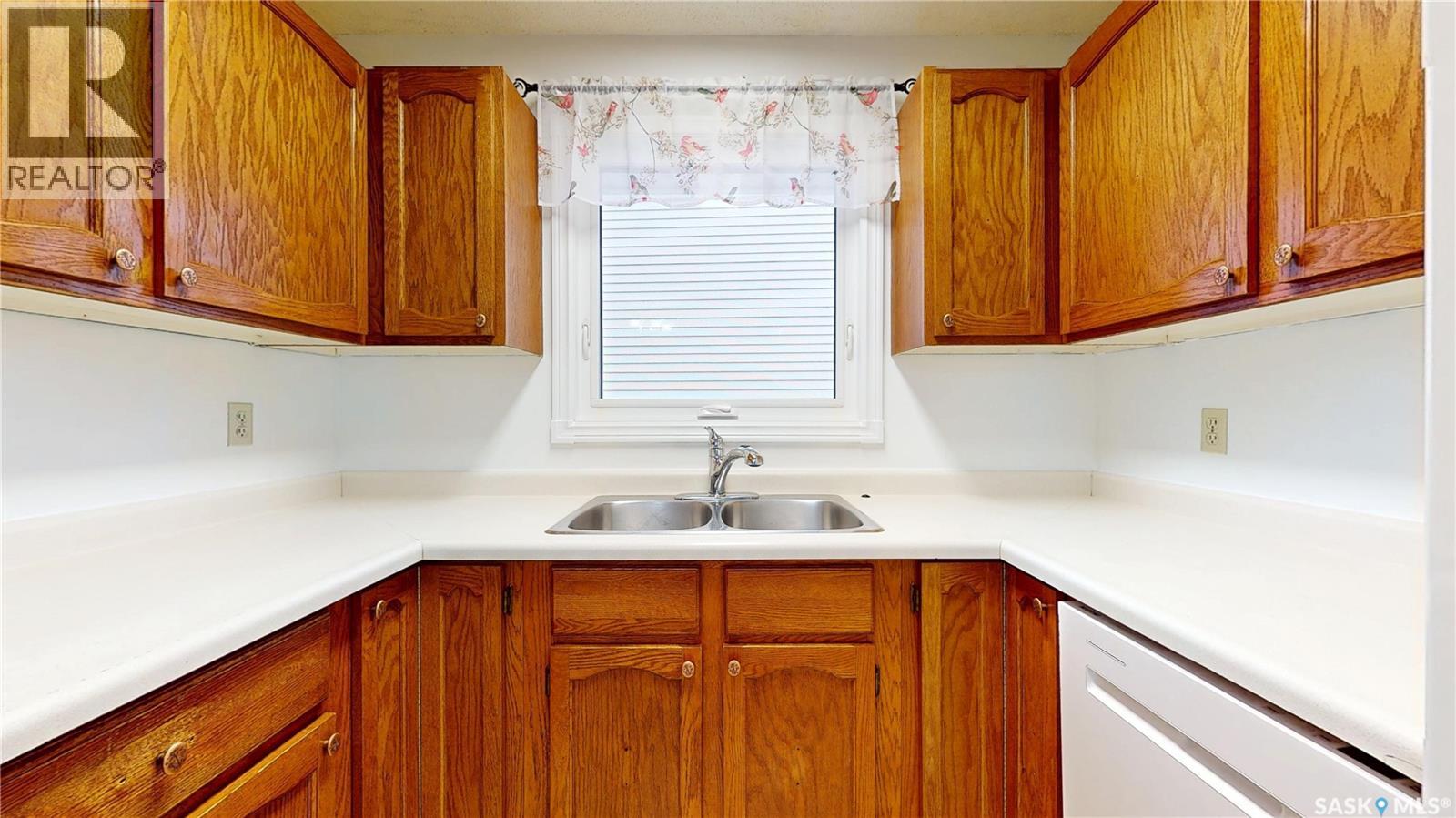 5 Delaronde Terrace, Saskatoon, Saskatchewan  S7J 3Y9 - Photo 15 - SK028213