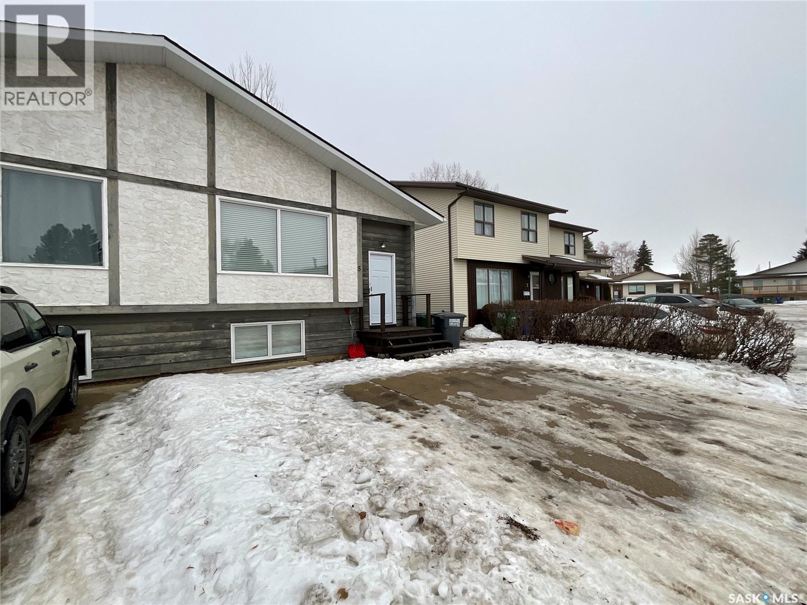 5 Delaronde Terrace, Saskatoon, Saskatchewan  S7J 3Y9 - Photo 2 - SK028213