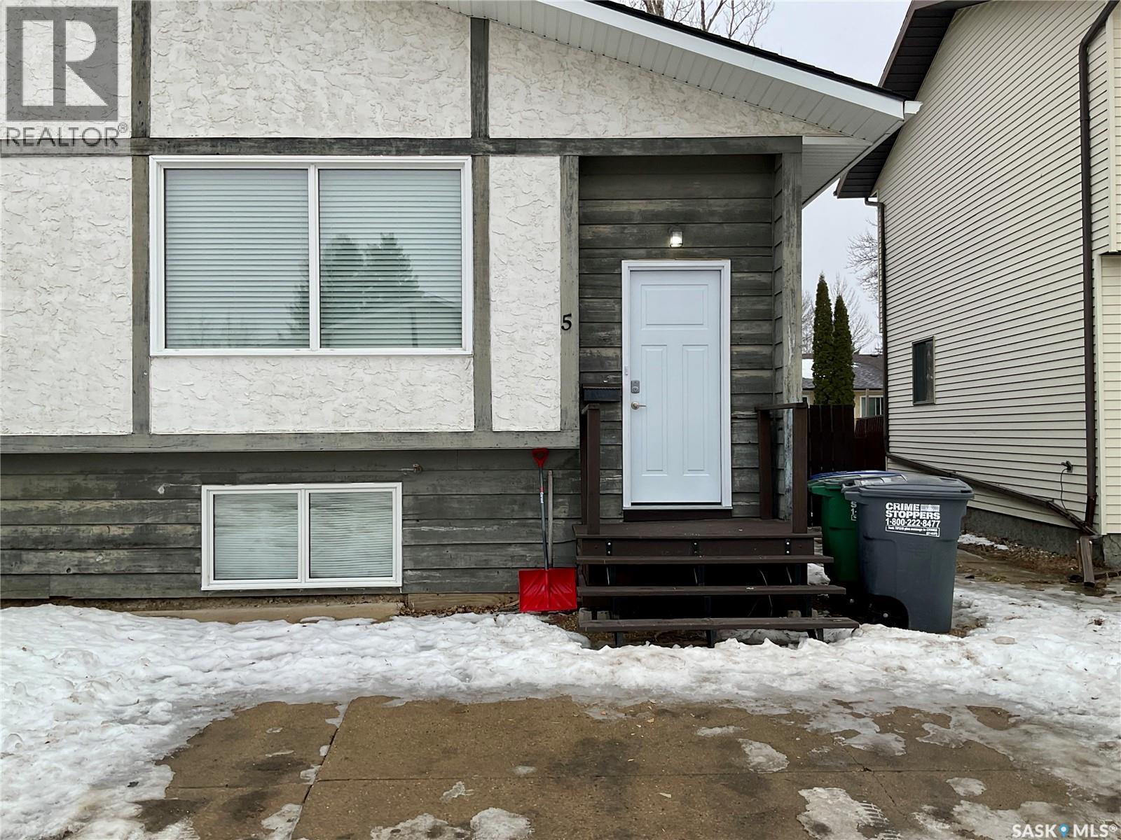 5 Delaronde Terrace, Saskatoon, Saskatchewan  S7J 3Y9 - Photo 3 - SK028213