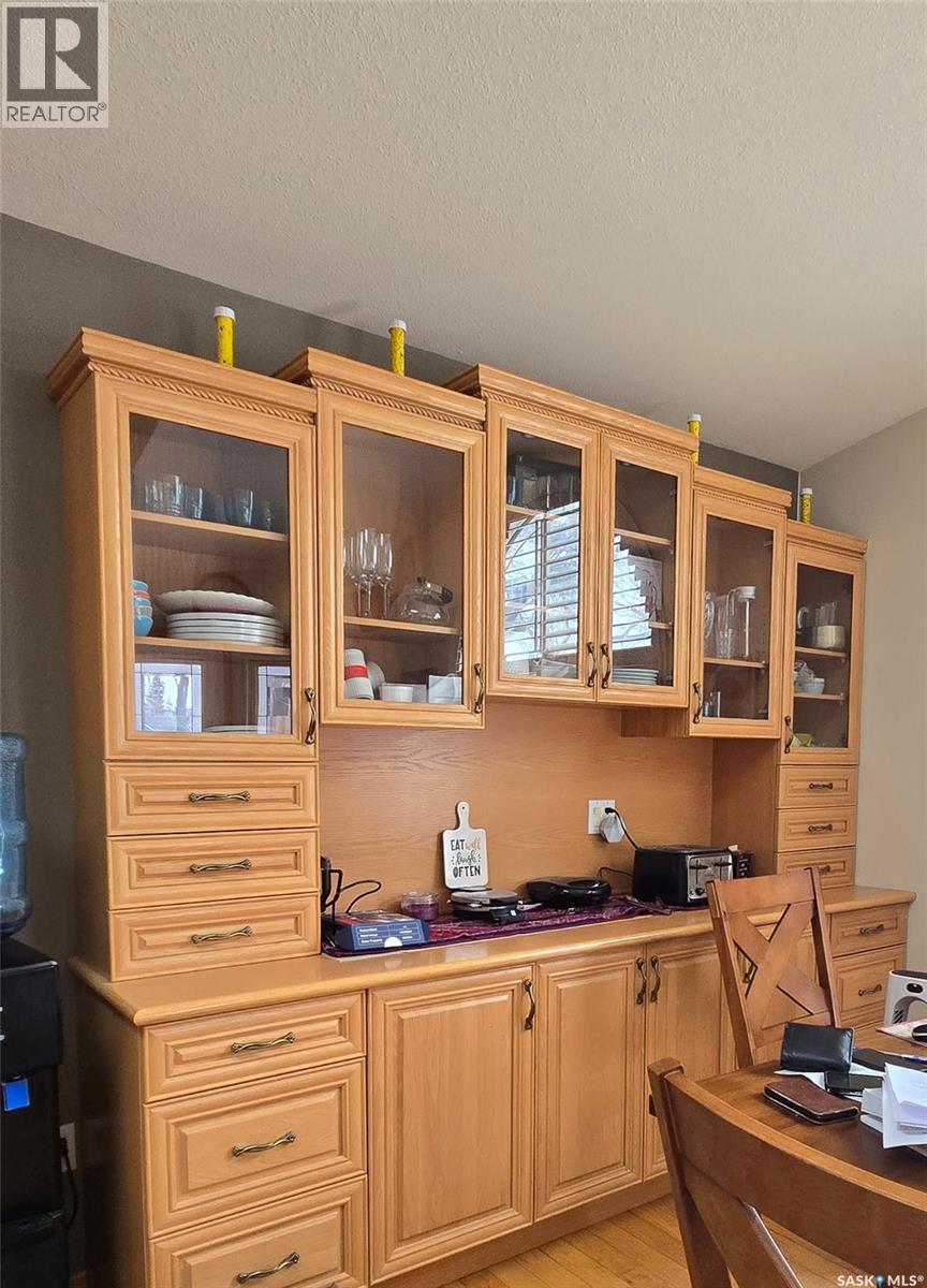 833 Peters Avenue, Oxbow, Saskatchewan  S0C 2B0 - Photo 6 - SK027516