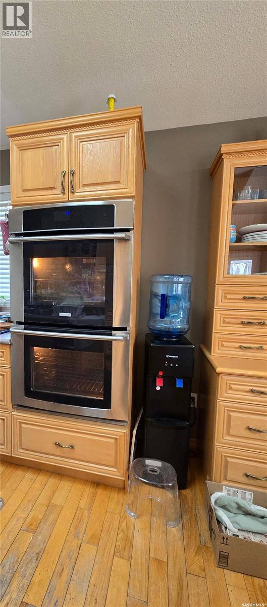 833 Peters Avenue, Oxbow, Saskatchewan  S0C 2B0 - Photo 4 - SK027516