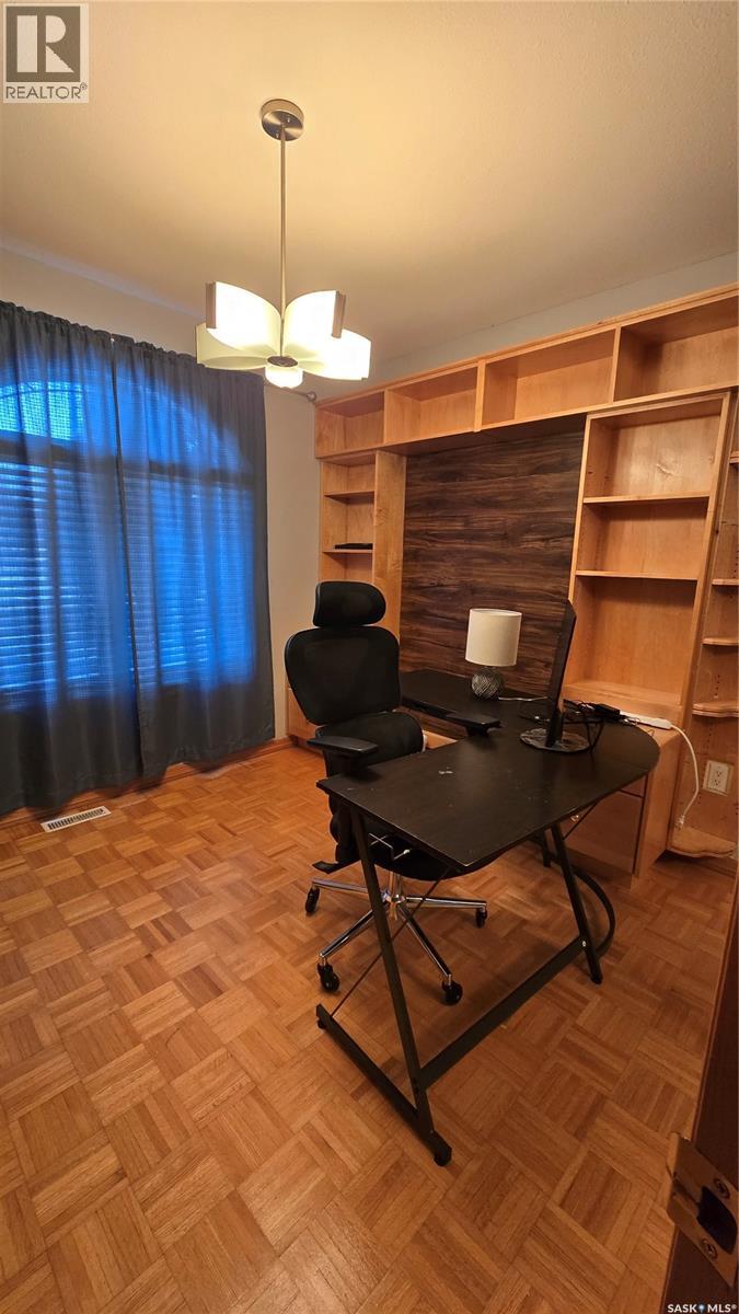 833 Peters Avenue, Oxbow, Saskatchewan  S0C 2B0 - Photo 14 - SK027516