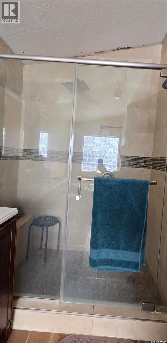 833 Peters Avenue, Oxbow, Saskatchewan  S0C 2B0 - Photo 12 - SK027516