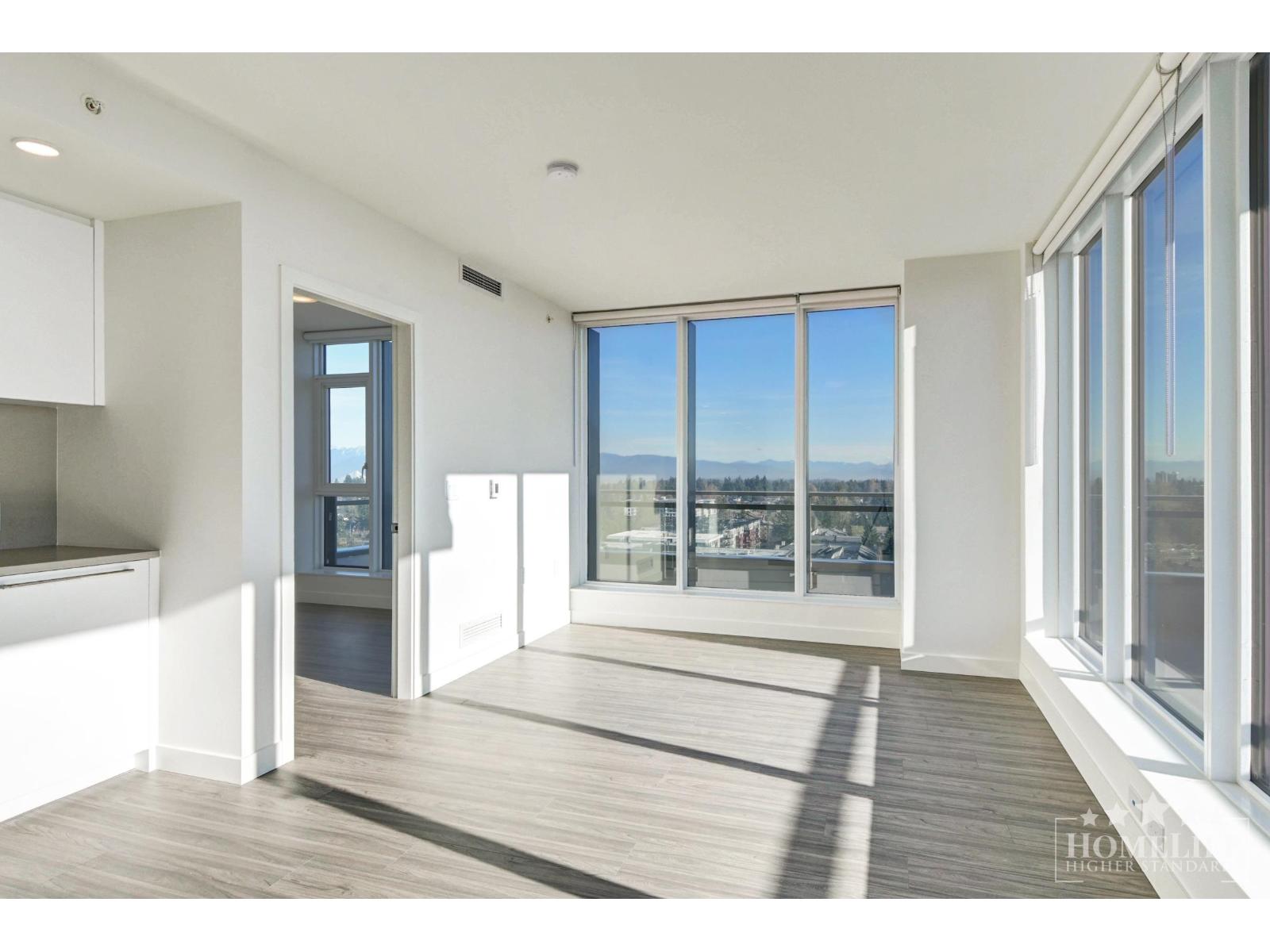 2002 13675 107a Avenue, Surrey, British Columbia  V3T 0X3 - Photo 3 - R3080527