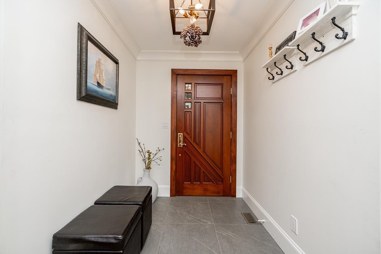 16114 20 Avenue, Surrey, British Columbia  V3Z 9M8 - Photo 3 - C8076047