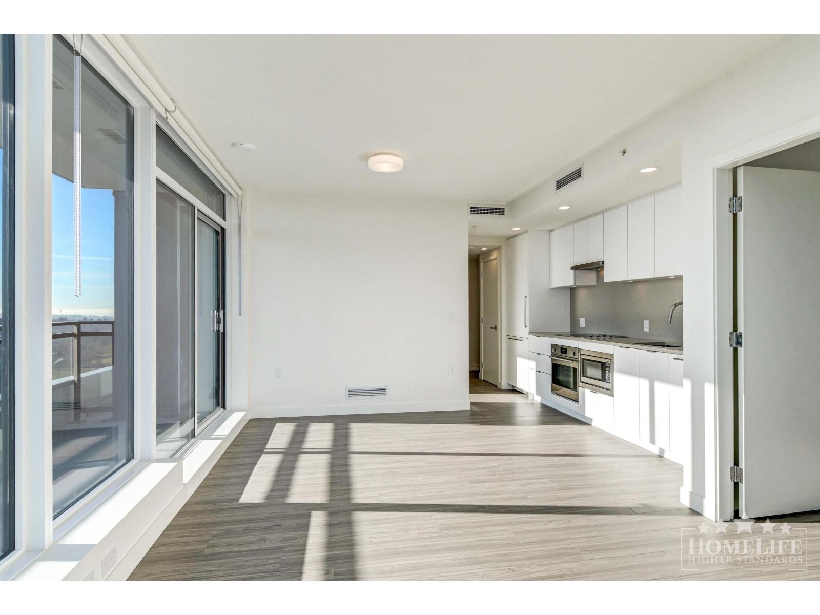 2002 13675 107a Avenue, Surrey, British Columbia  V3T 0X3 - Photo 4 - R3080527