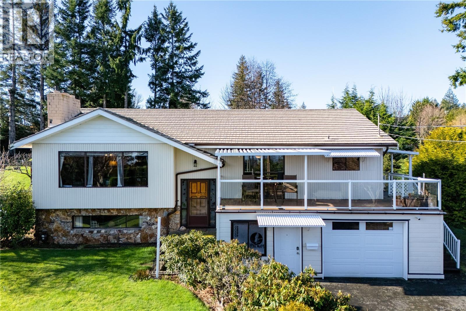 4054 Discovery Dr, Campbell River, British Columbia  V9W 4X7 - Photo 2 - 1025477