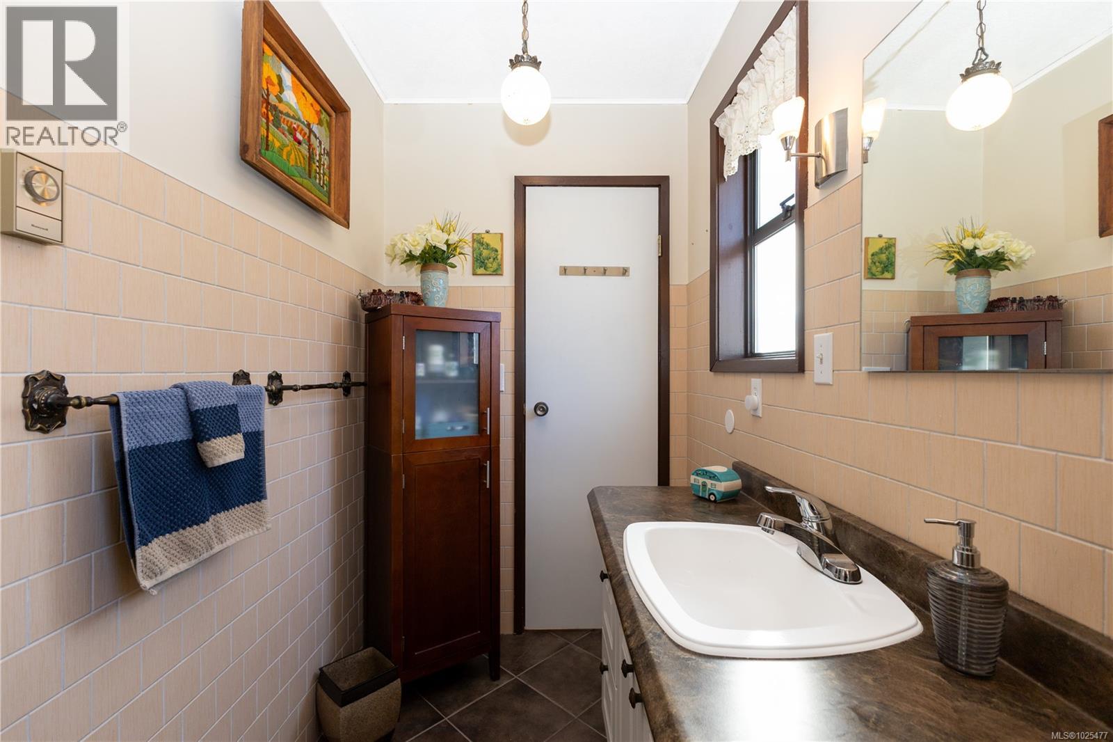 4054 Discovery Dr, Campbell River, British Columbia  V9W 4X7 - Photo 33 - 1025477