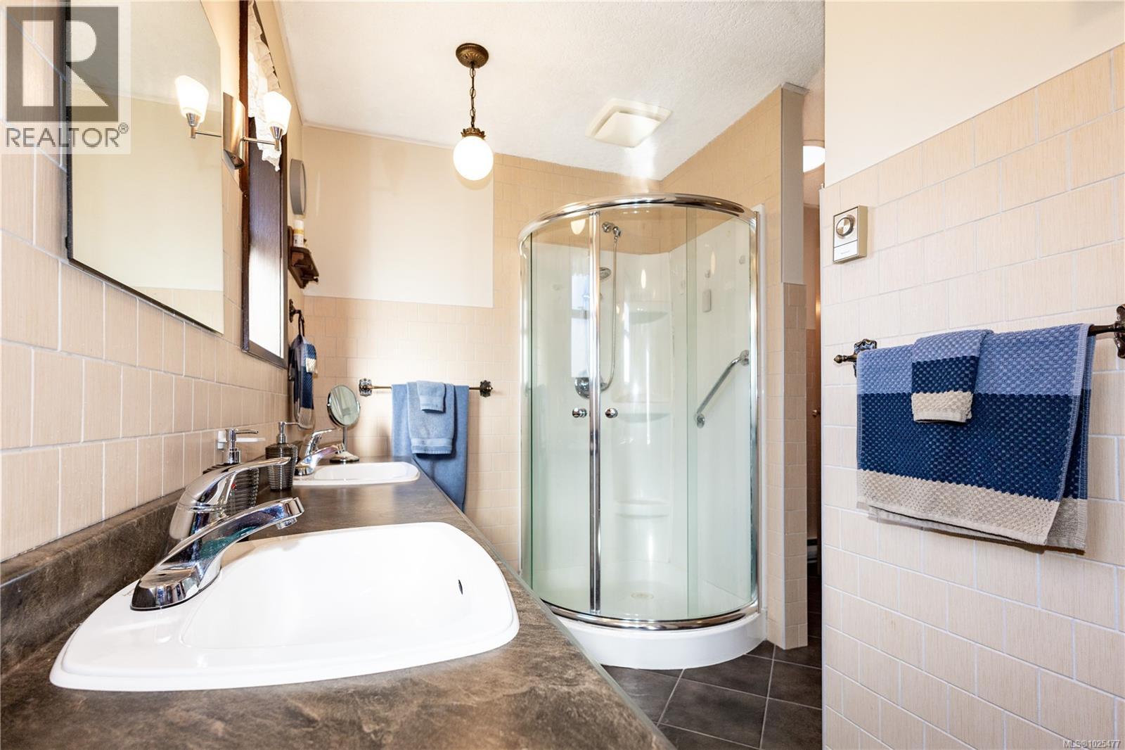 4054 Discovery Dr, Campbell River, British Columbia  V9W 4X7 - Photo 35 - 1025477