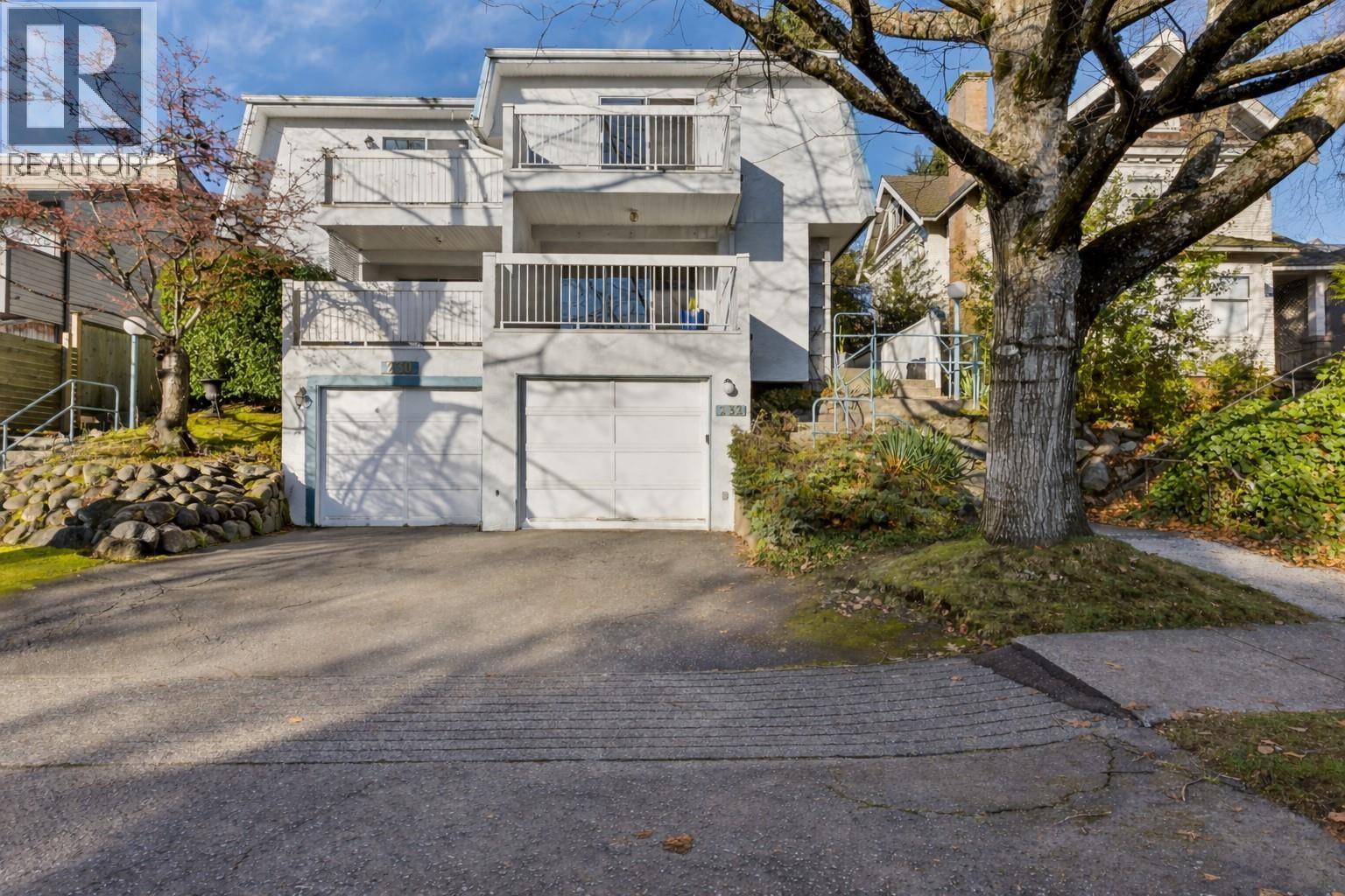 232 E 11th Street, North Vancouver, British Columbia  V7L 2G7 - Photo 1 - R3088340