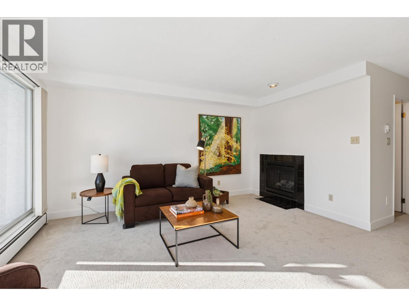 232 E 11th Street, North Vancouver, British Columbia  V7L 2G7 - Photo 6 - R3088340