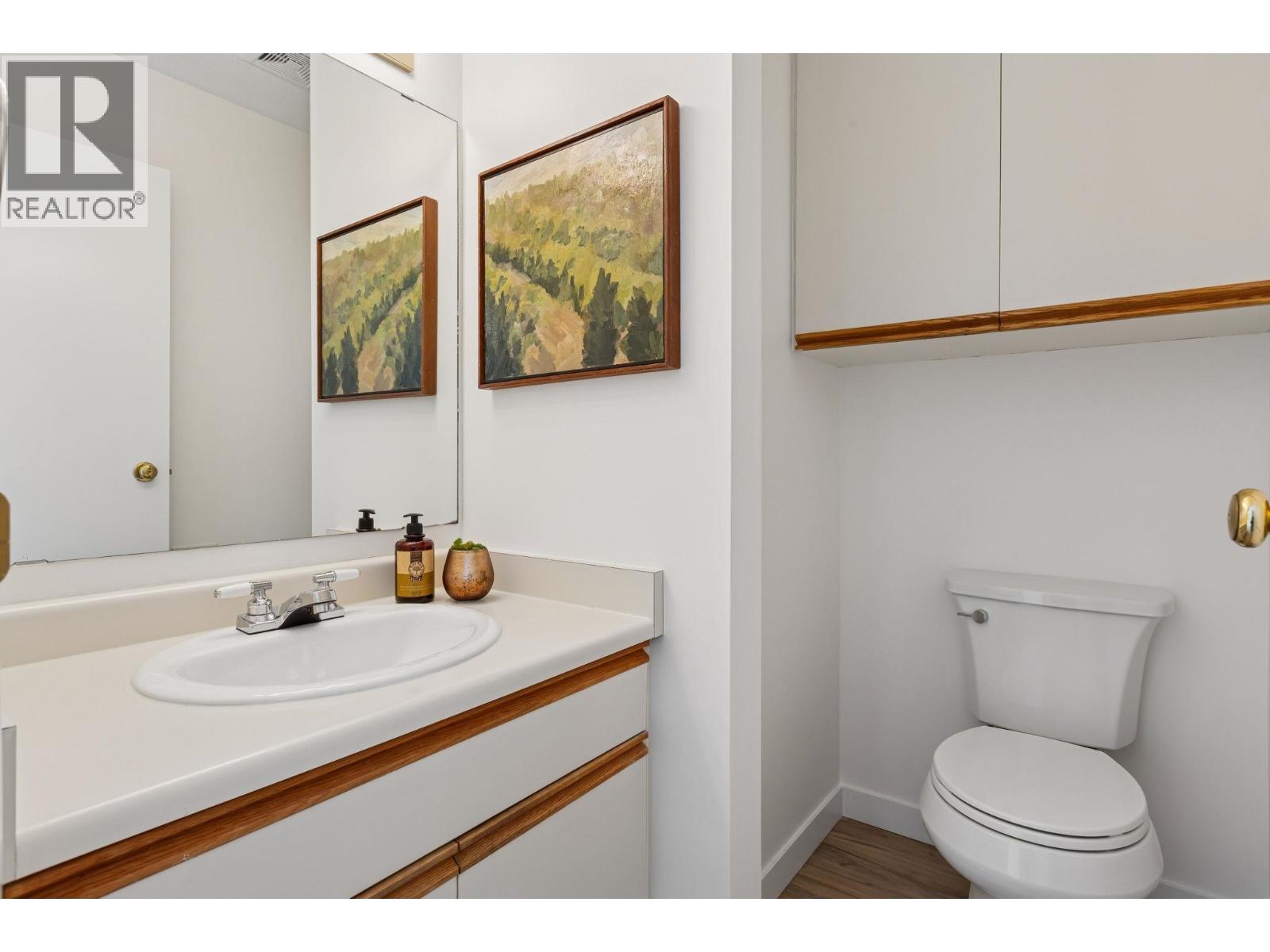 232 E 11th Street, North Vancouver, British Columbia  V7L 2G7 - Photo 9 - R3088340