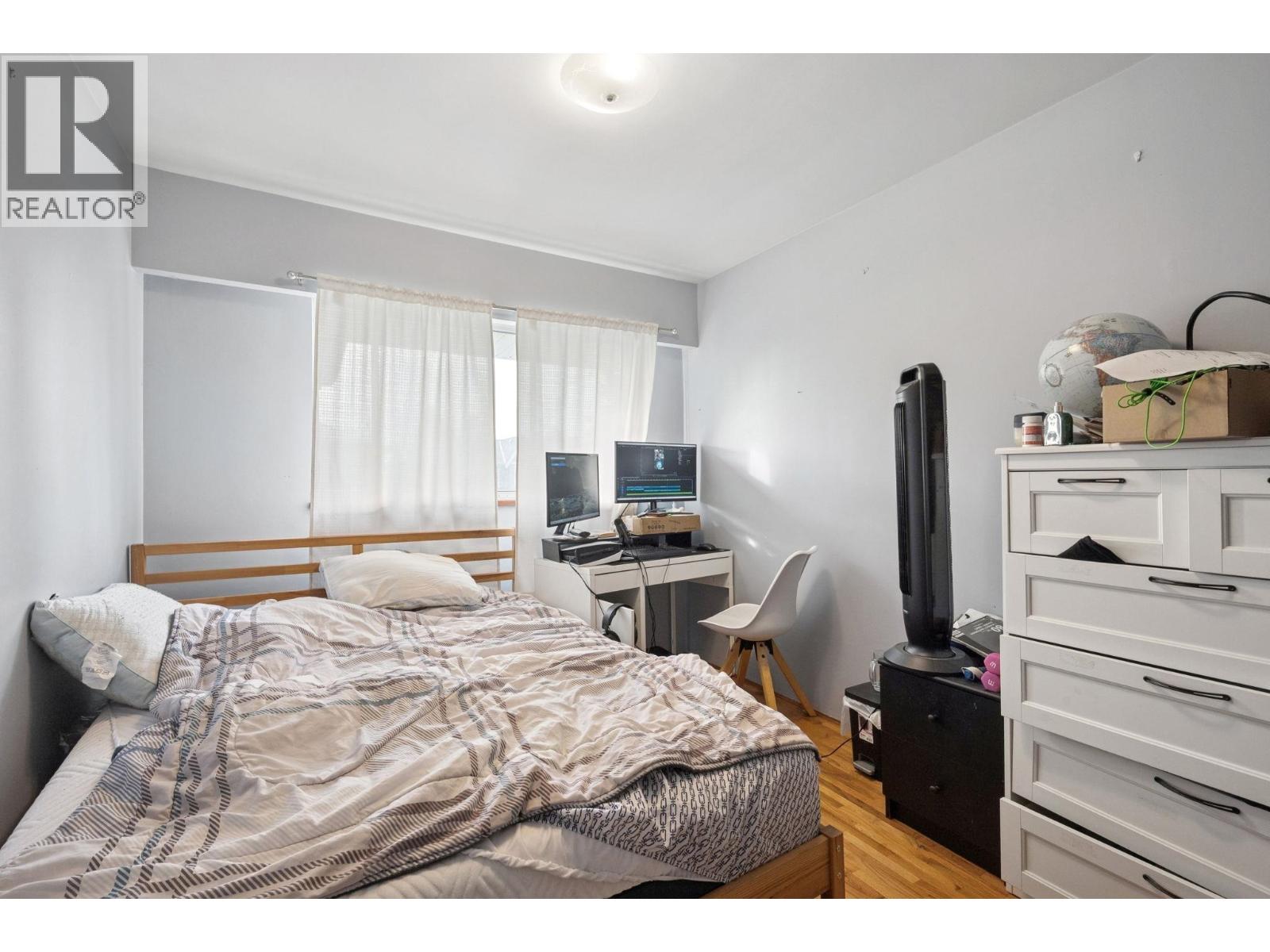 328 E 18th Street, North Vancouver, British Columbia  V7L 2X9 - Photo 11 - R3088334