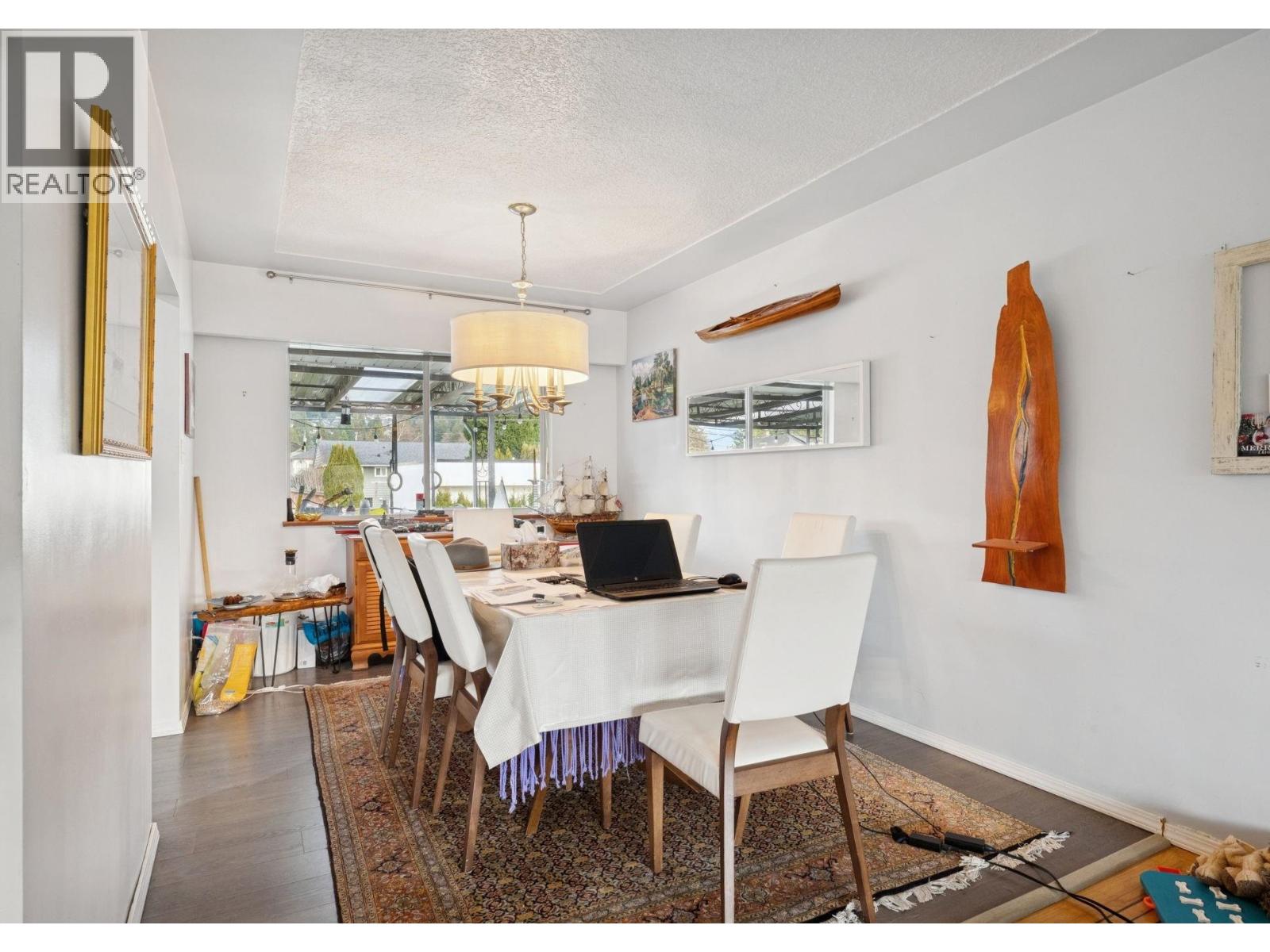 328 E 18th Street, North Vancouver, British Columbia  V7L 2X9 - Photo 6 - R3088334