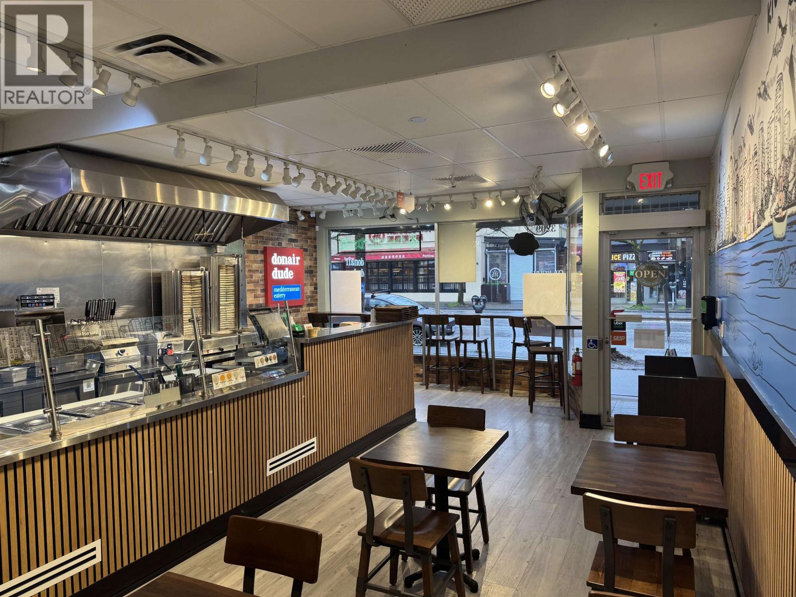 3209 W Broadway, Vancouver, British Columbia  V6K 2H5 - Photo 1 - C8076046