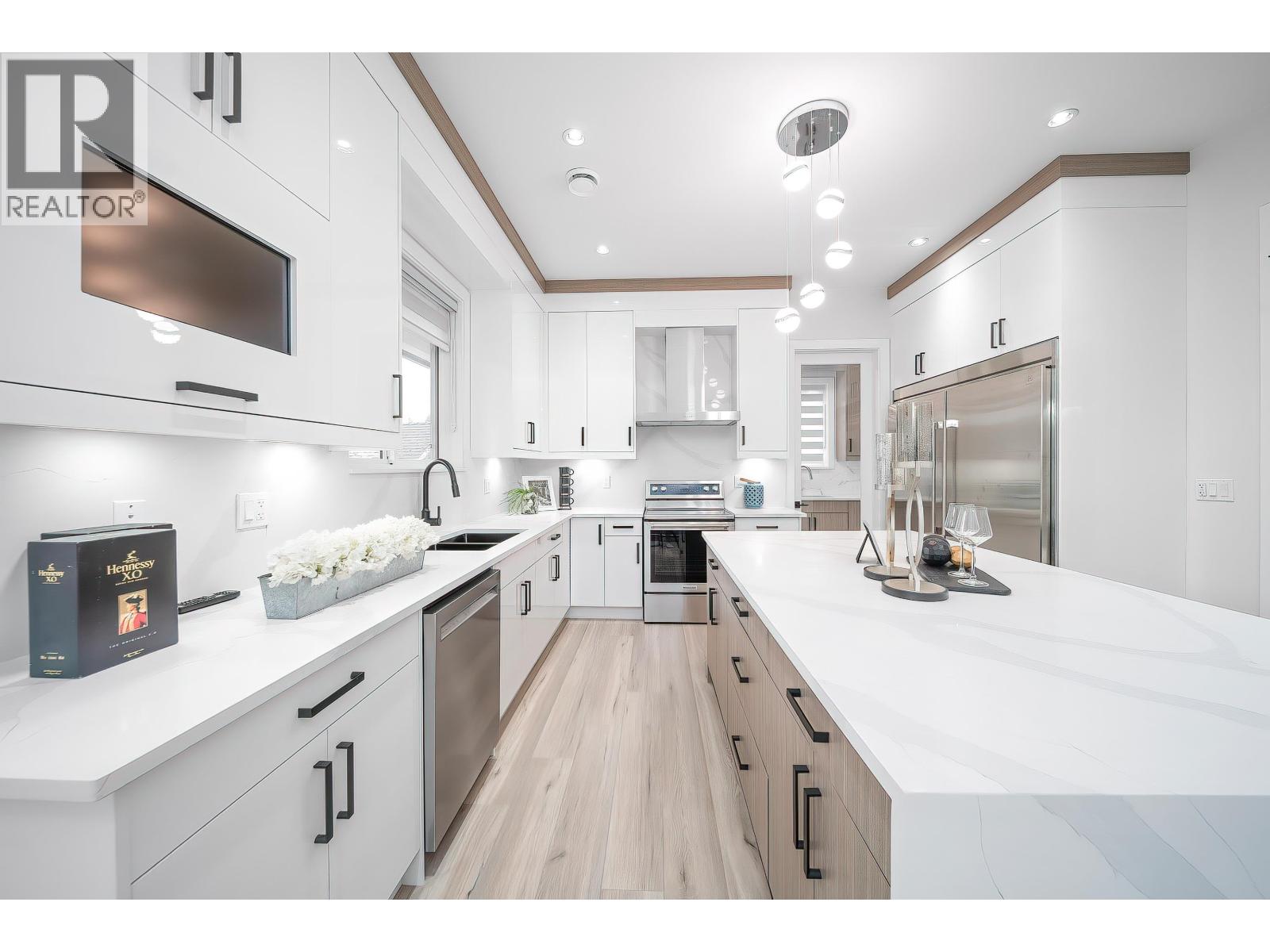 8563 11th Avenue, Burnaby, British Columbia  V3N 2P6 - Photo 16 - R3088214