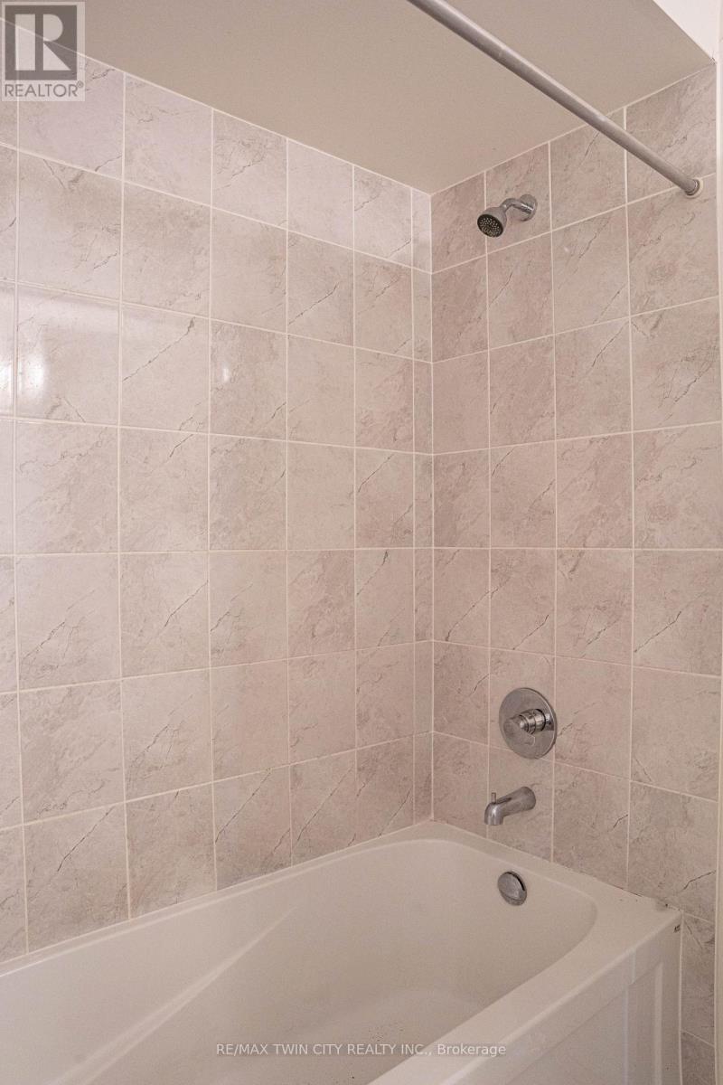 61 Douet Lane, Ajax, Ontario  L1Z 0V4 - Photo 13 - E12774032