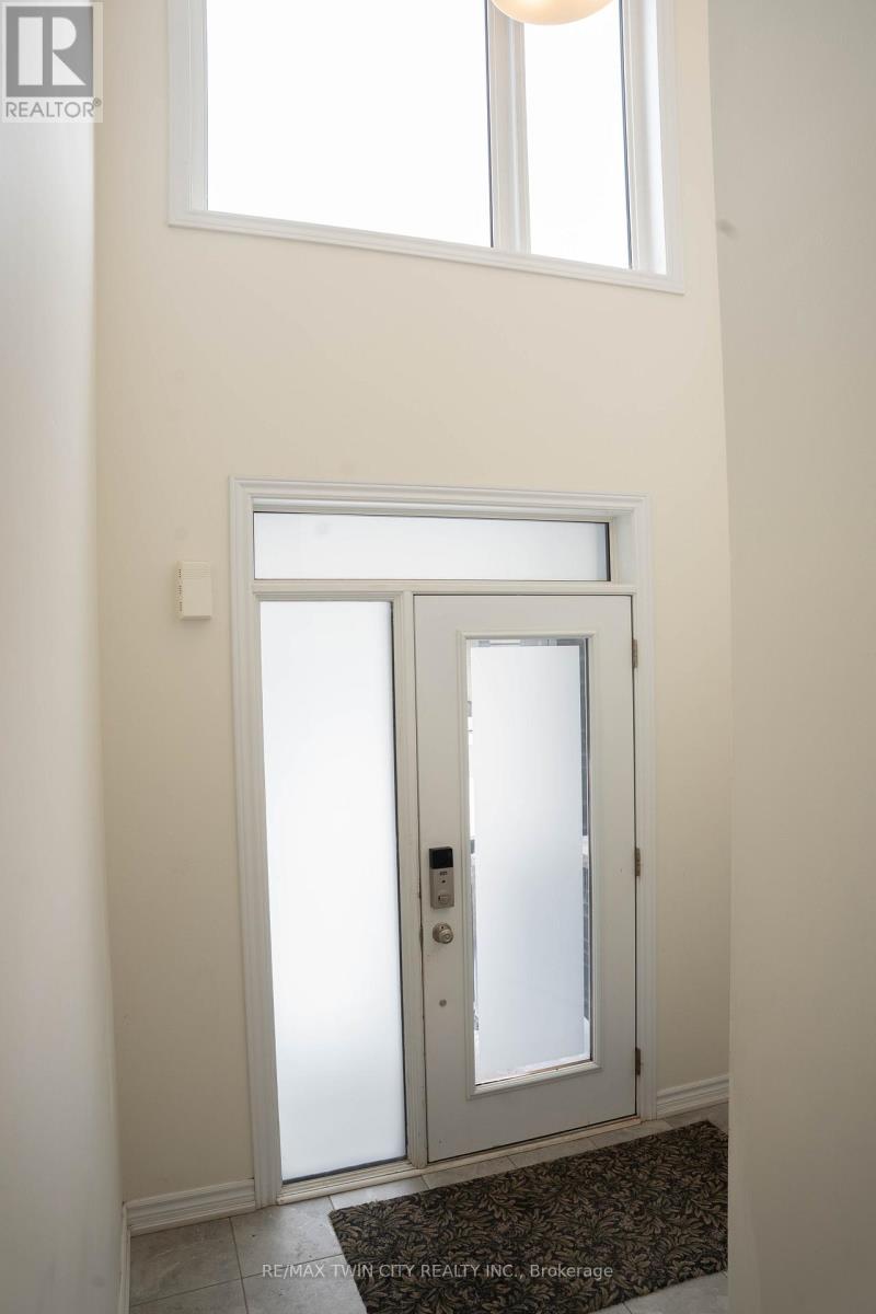 61 Douet Lane, Ajax, Ontario  L1Z 0V4 - Photo 3 - E12774032