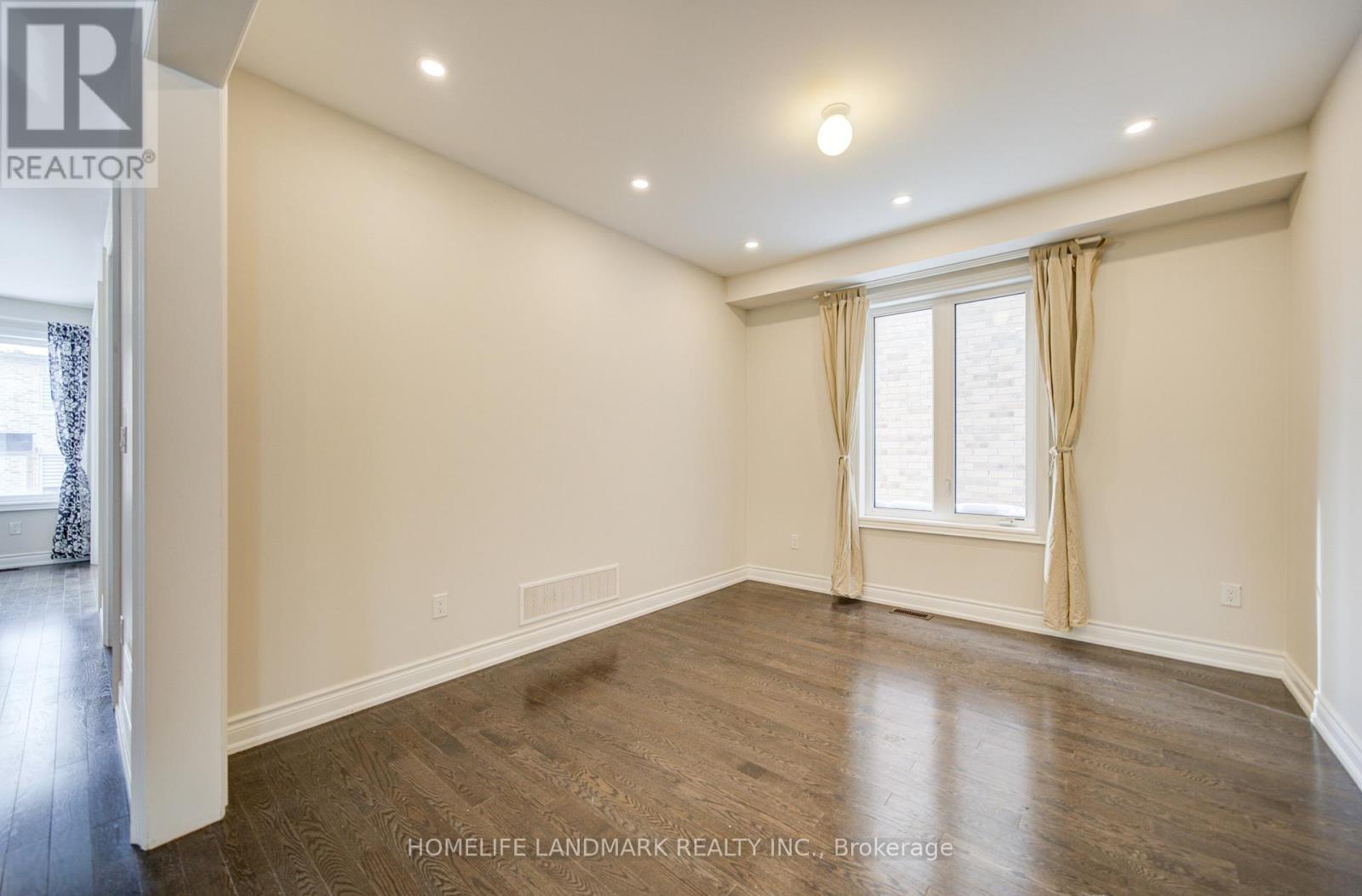 9 Rotondo Crescent, Vaughan, Ontario  L4H 4R1 - Photo 13 - N12774030