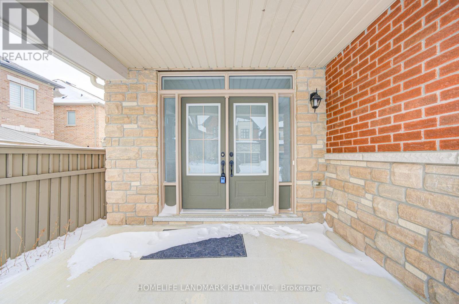 9 Rotondo Crescent, Vaughan, Ontario  L4H 4R1 - Photo 4 - N12774030