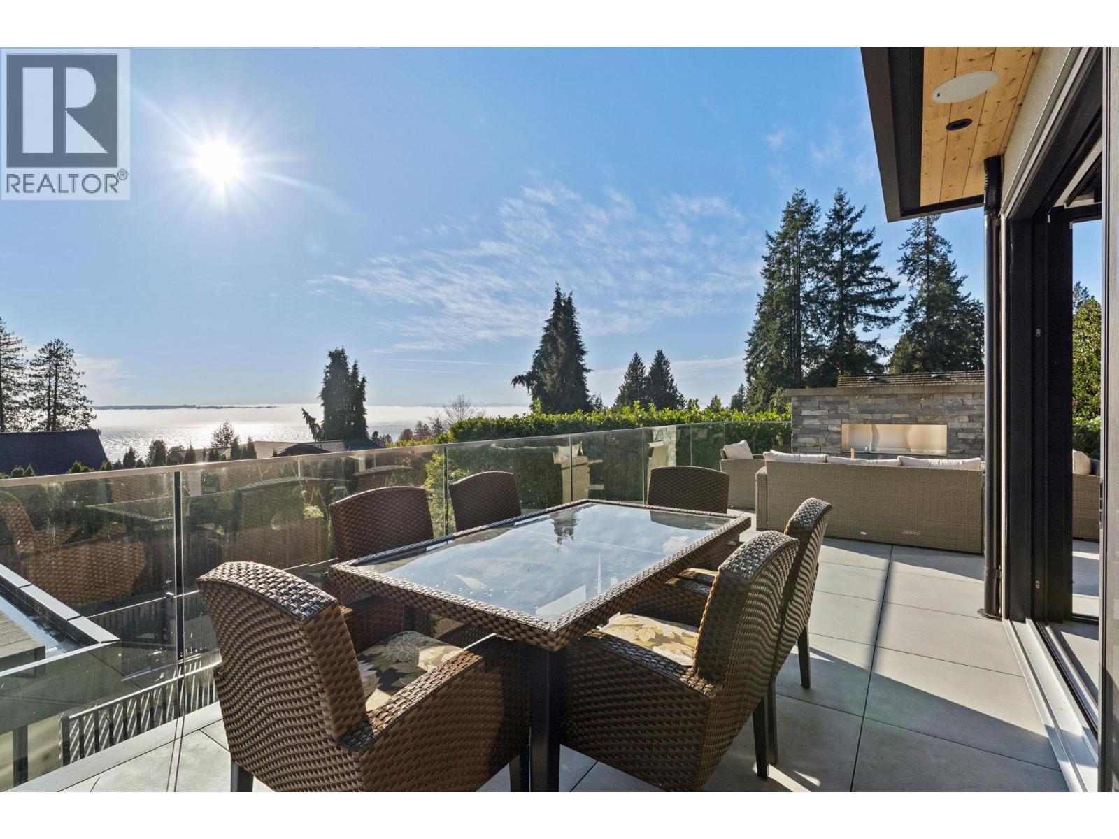 2678 Mathers Avenue, West Vancouver, British Columbia  V7V 2J4 - Photo 3 - R3088127