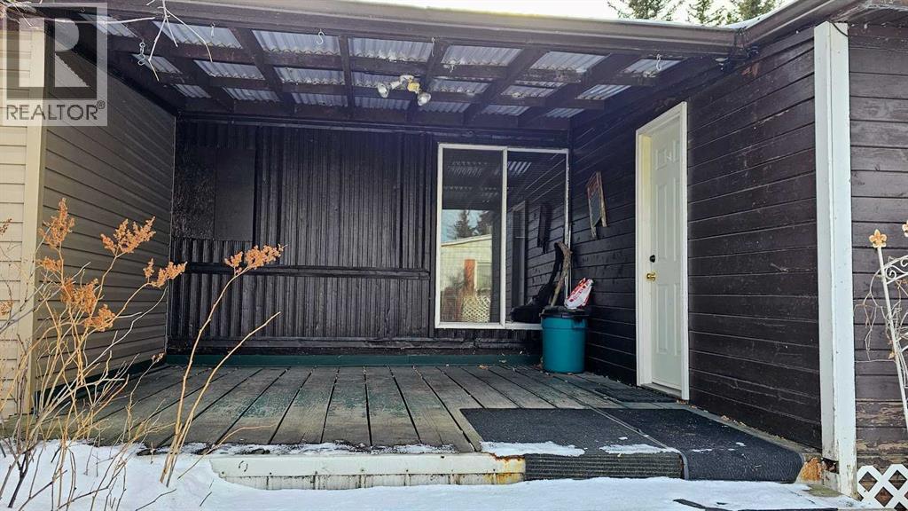 207 4 Street Nw, Sundre, Alberta  T0M 1X0 - Photo 9 - A2285141