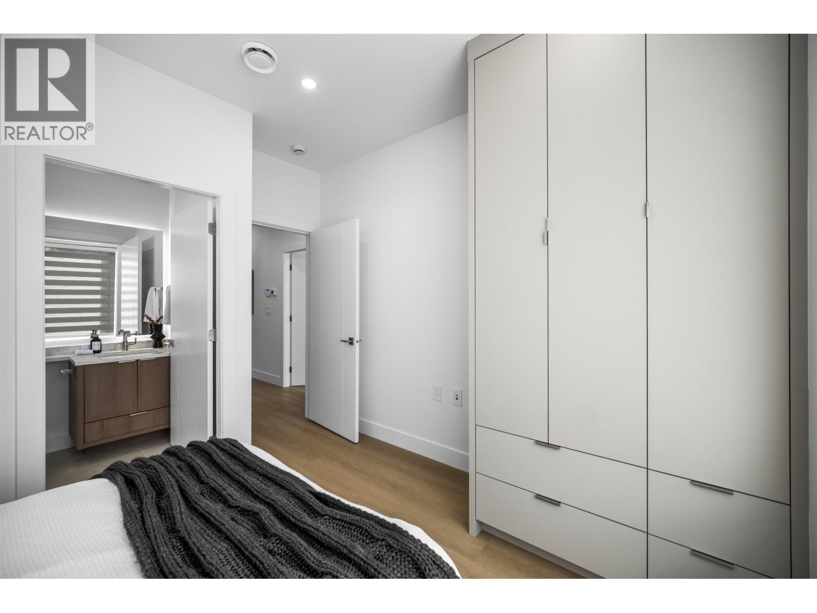 1 3563 E 25th Avenue, Vancouver, British Columbia  V5R 1K3 - Photo 10 - R3088318