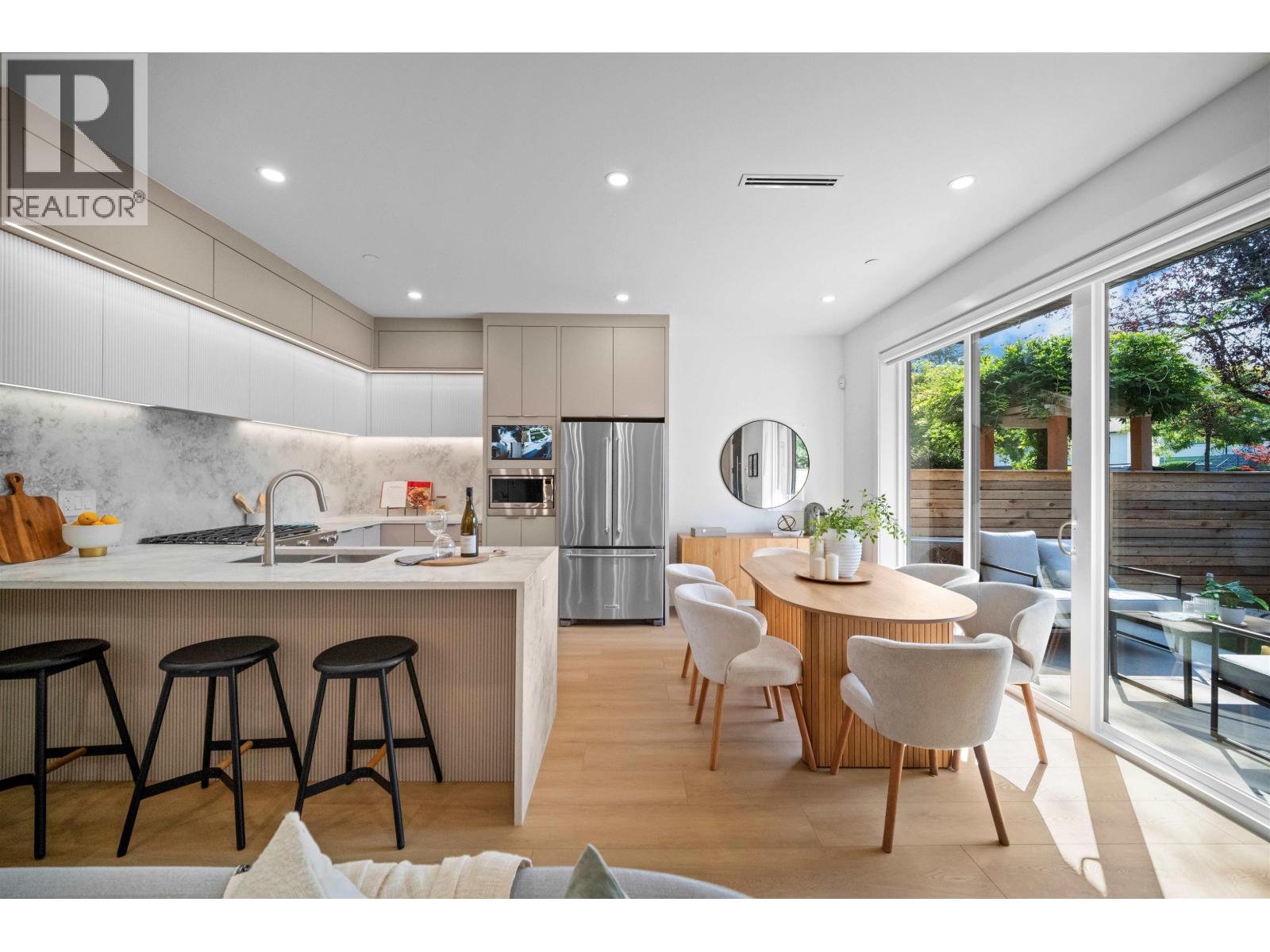 1 3563 E 25th Avenue, Vancouver, British Columbia  V5R 1K3 - Photo 2 - R3088318