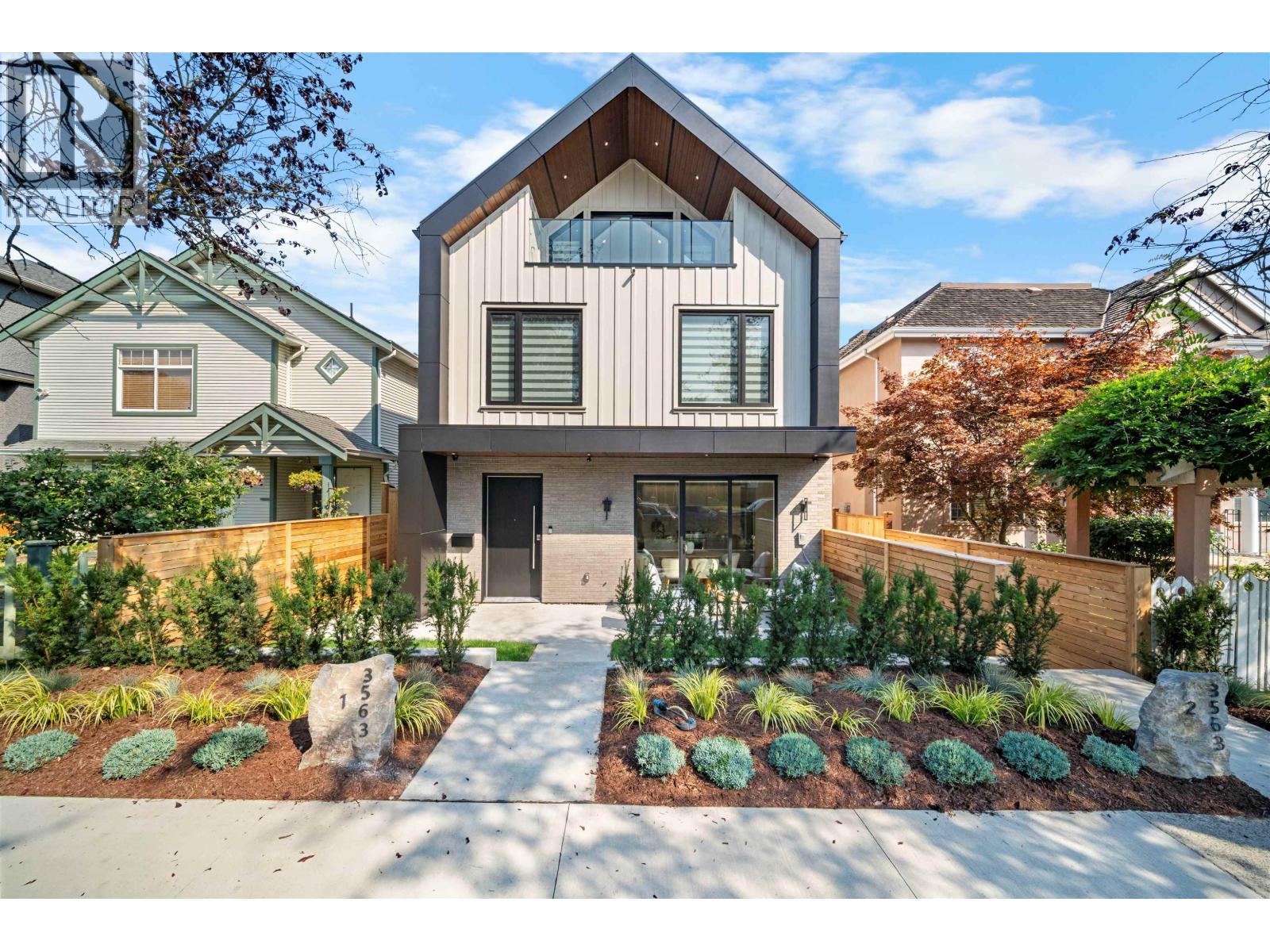 1 3563 E 25th Avenue, Vancouver, British Columbia  V5R 1K3 - Photo 1 - R3088318