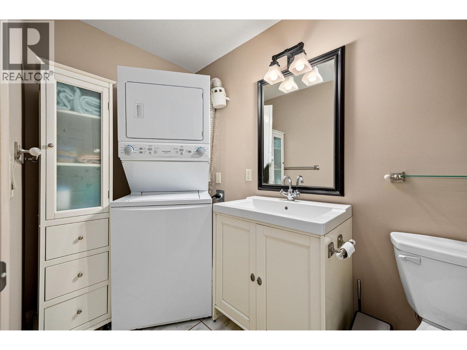 1536 Wilmot Avenue, Kelowna, British Columbia  v1p 1n3 - Photo 40 - 10375128